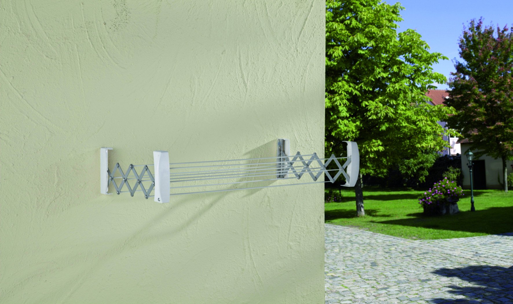 Leifheit Wandtrockner Teleclip 74 Extendable, 7,4m Trockenleine, ausziehbarer Wandtrockner, platzsparender Trockner, kompakt und robust, Wäschetrockner für die Wand, Wäschreck mit Wandmontage
