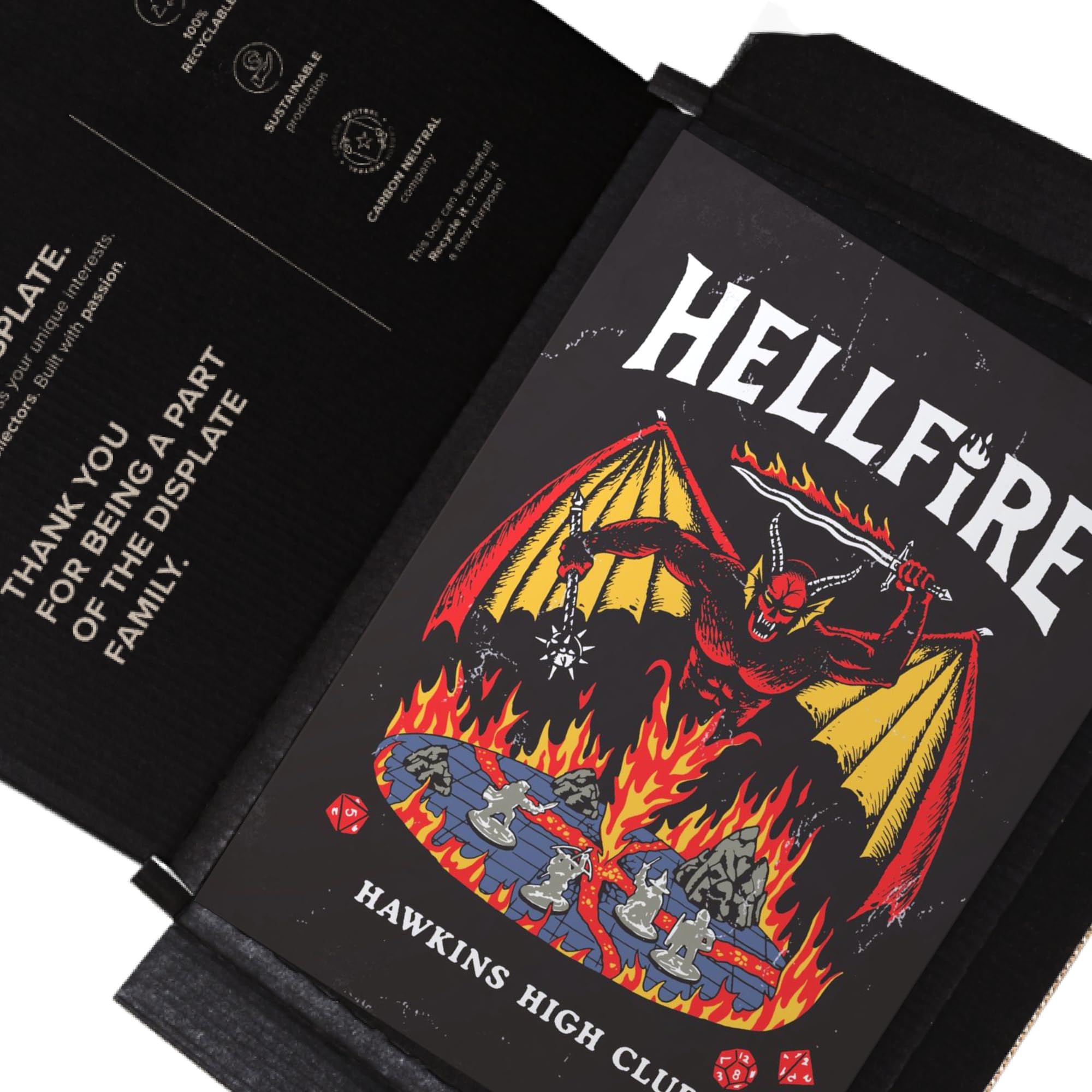 Displate Poster in metallo Stranger Things Series – Hellfire Club – Hawkins High Club – Poster da parete – Decorazione da parete – Poster in metallo – 32 cm x 45 cm