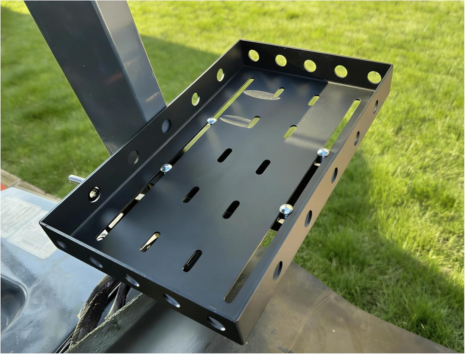 Tractor Tool Tray, Multi-Functional Tractor Accessories, With Installation Bracket ，Easy Installation, Compatible with John Deere and Kubota Tractors and Zero-Turn mowers(Black 18 Inch)