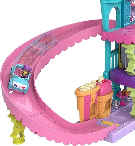 Miniatura 2 de Polly Pocket Pollyville Muñecas y juego de juego, autocine con 2 micro muñecas, 1 auto de juguete y 11 accesorios