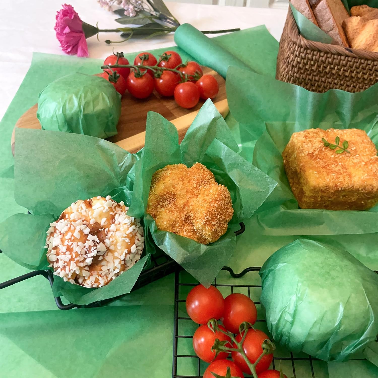 150Pscs 8.6 x 9.8 in Wax Paper Deli Paper Sandwich Dry Wax Sheets Oil Proof Food Basket Liners Food Wrapping Paper for Bread, Party, Picnic, Festival, BBQ (Green)