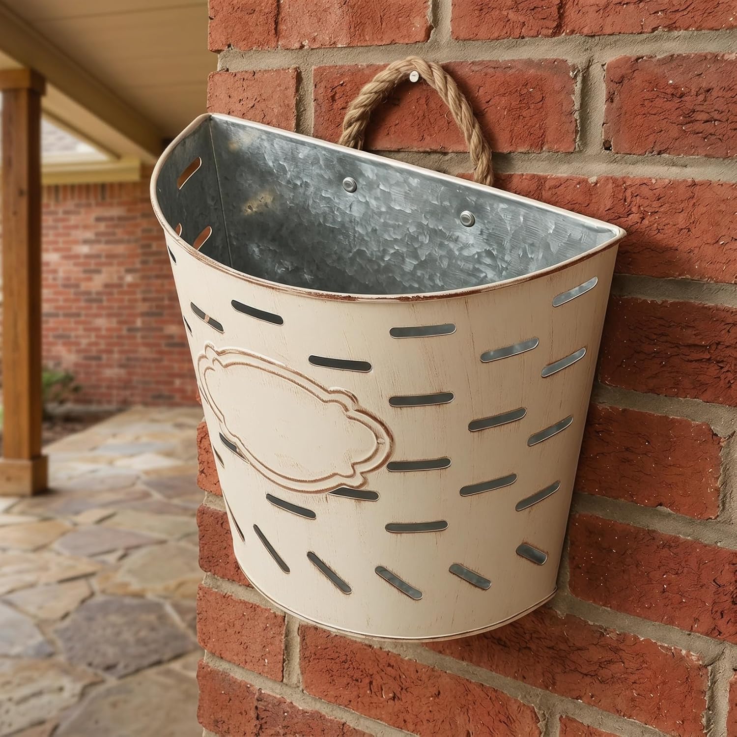 Kisangel Metal Wall Planter, Rustic Galvanized Hanging Flower Pot for Farmhouse Wall Decor, Vintage Iron Wrought Bucket Holder for Indoor or Outdoor Succulents