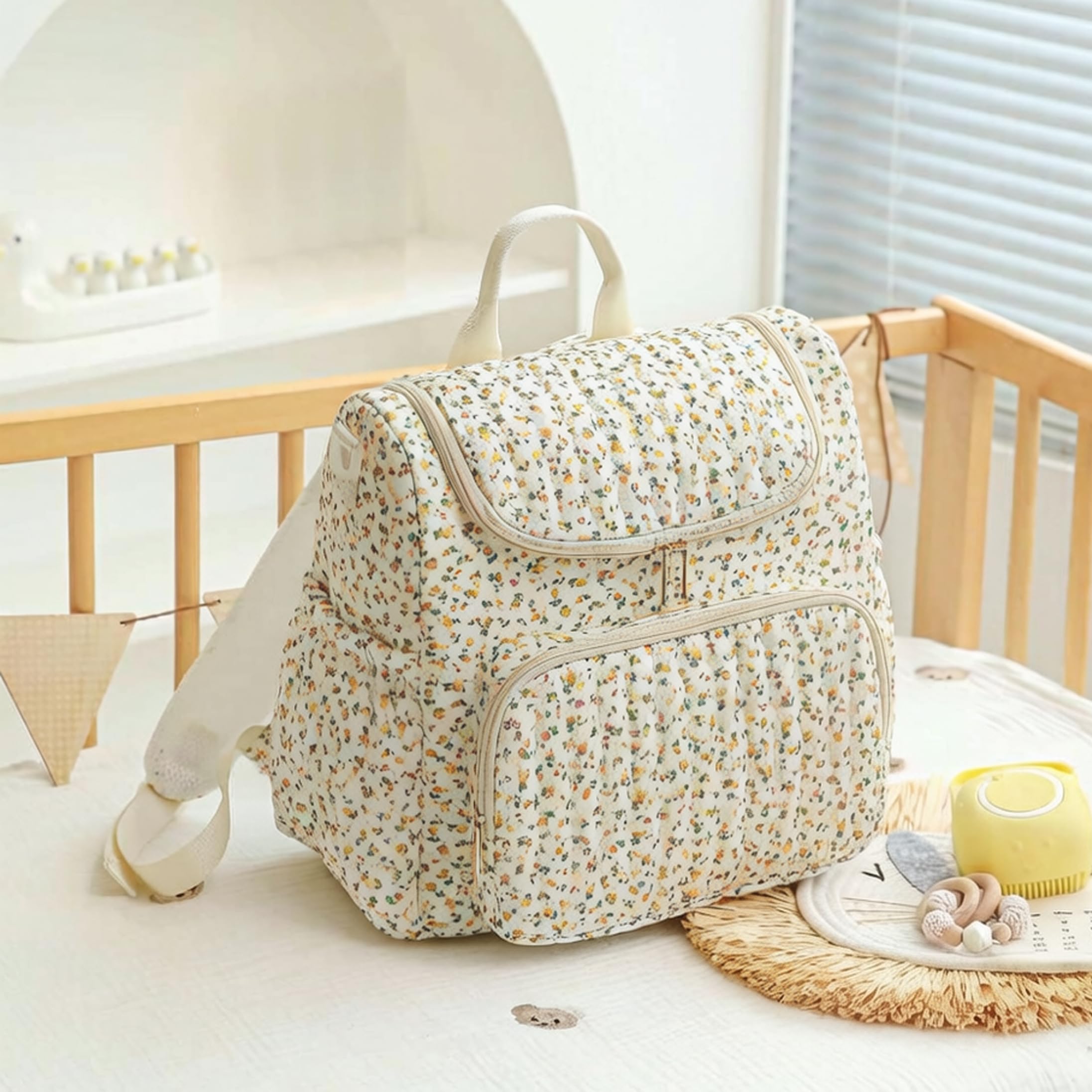 Zaino per pannolini trapuntato floreale bianco giallo, spaziosa borsa per mamma con tasche multiple