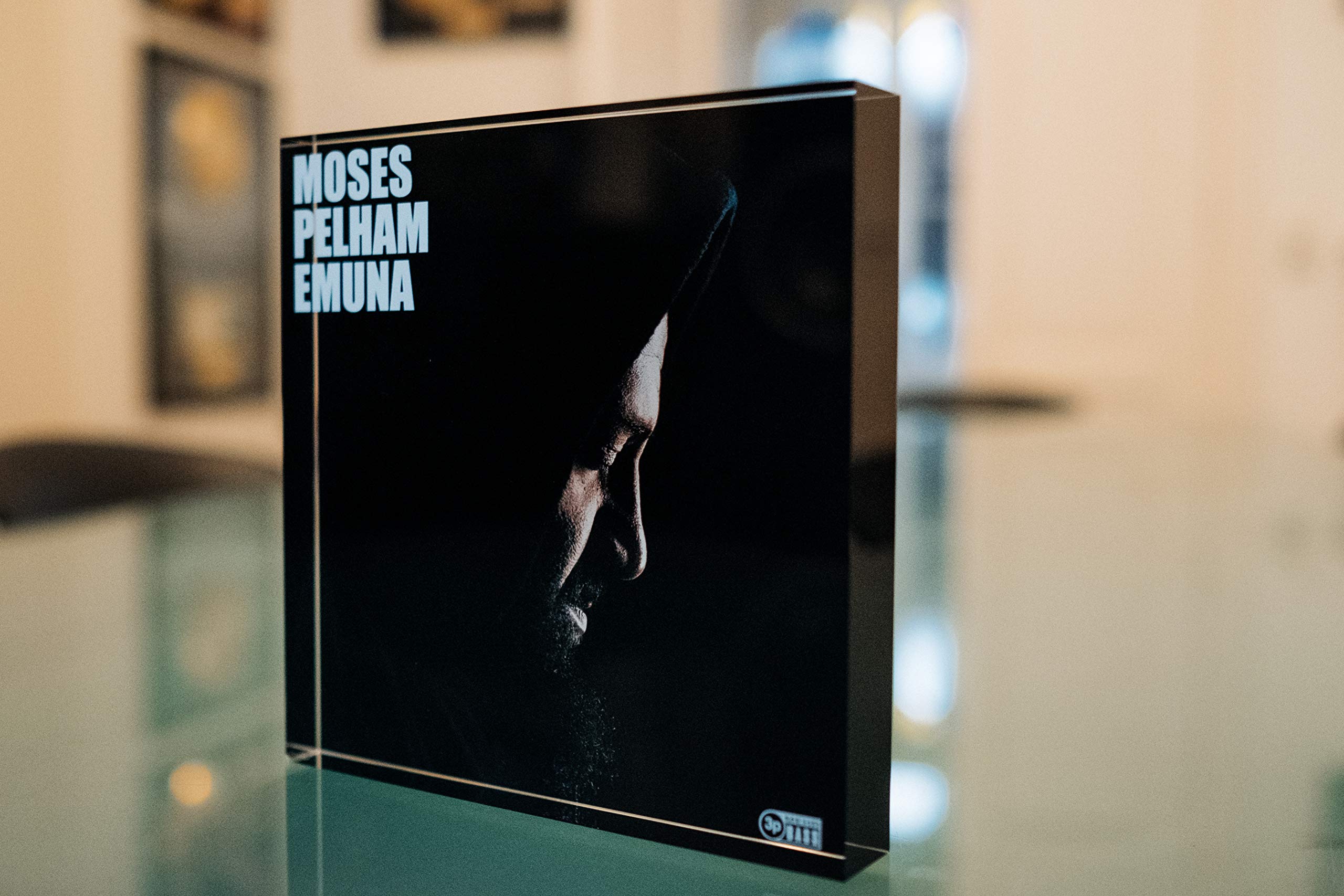Emuna (Deluxe Box)