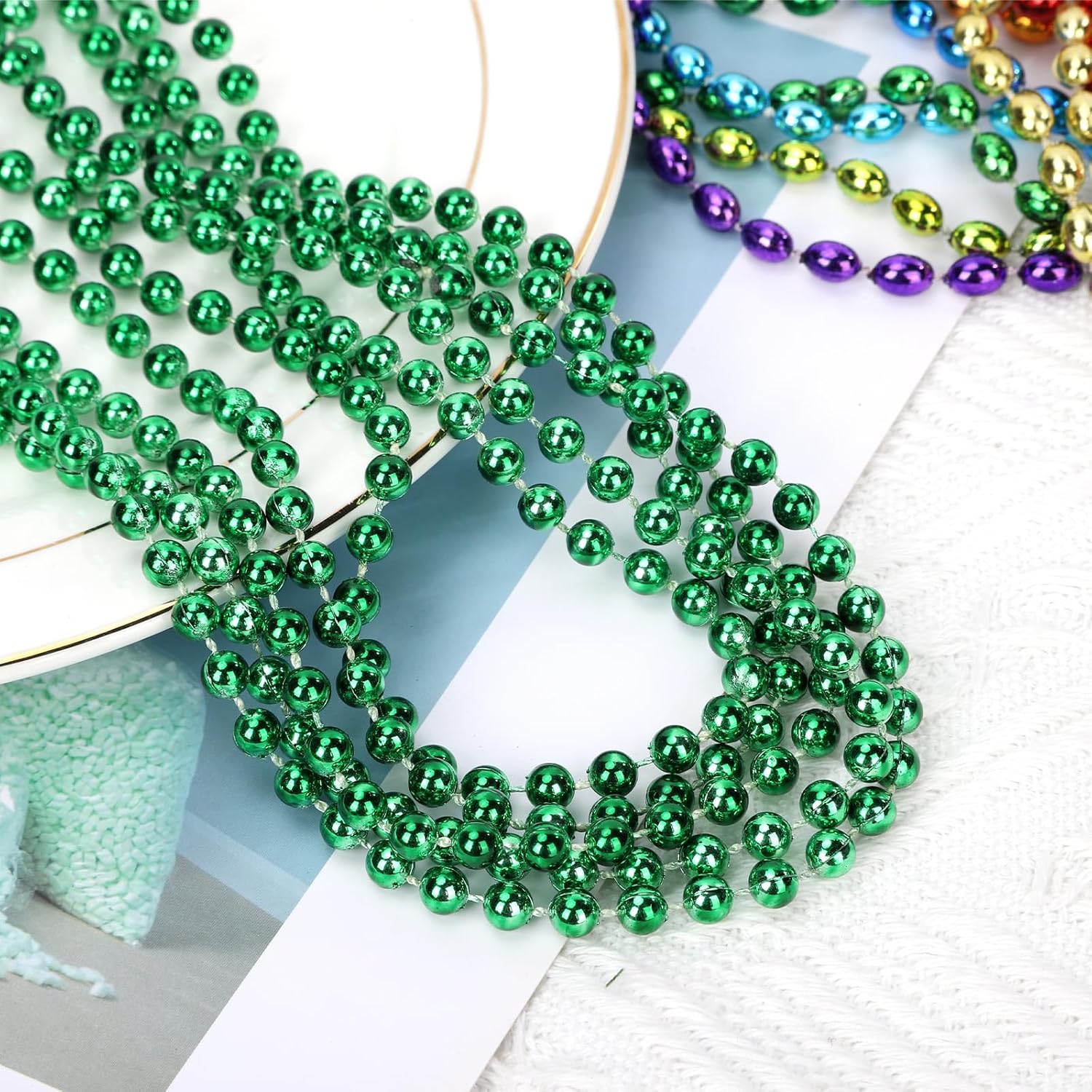 48 Pack Mardi Gras Beads Necklaces, 33 Inch Green Plastic Beads for Party Favors, Festival Decorations, Parade Throws, Christmas, St. Patrick's Day Celebrations - Image 5