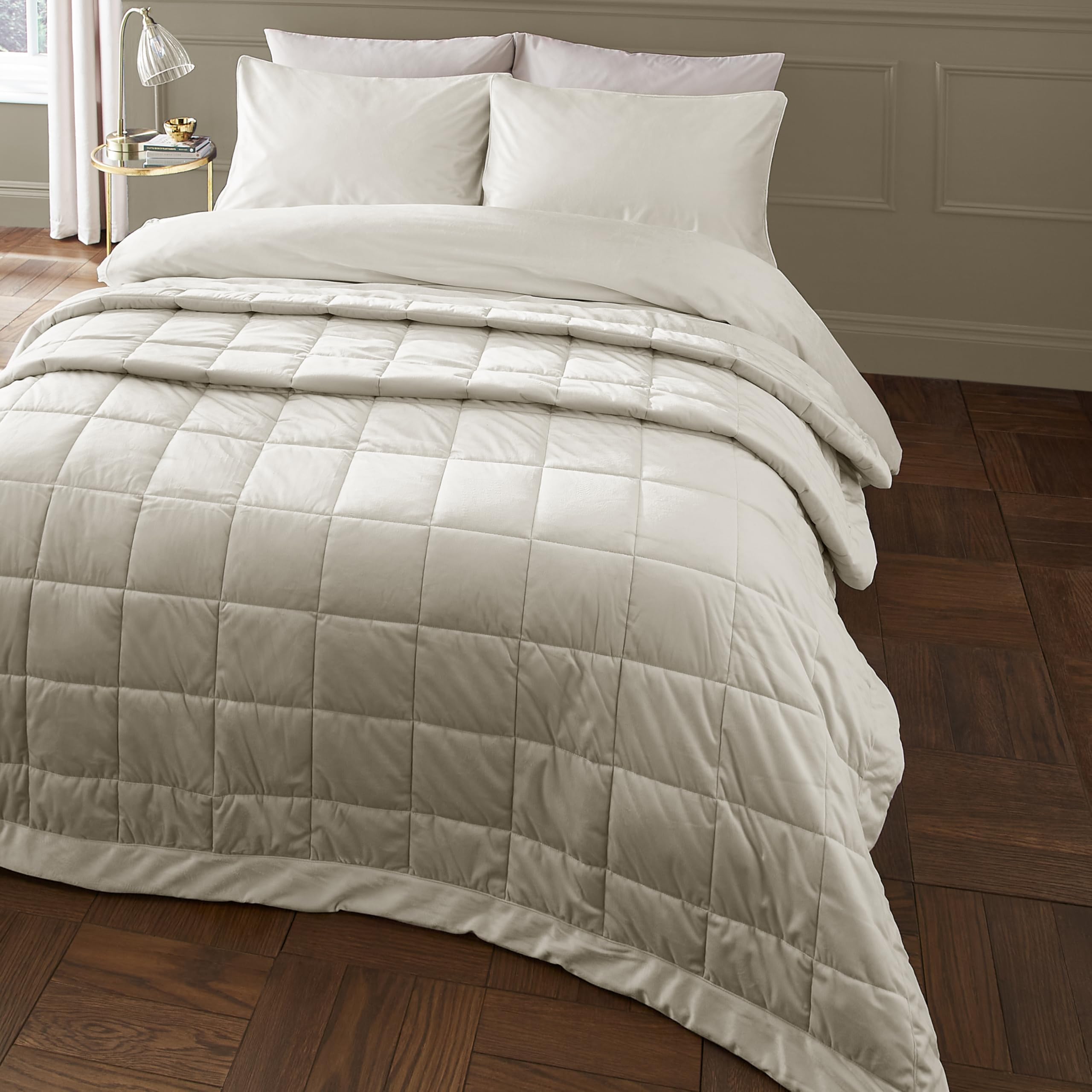 Catherine Lansfield Unisex Cream 'Kingsley Matt Velvet' Quilted Bedspread In