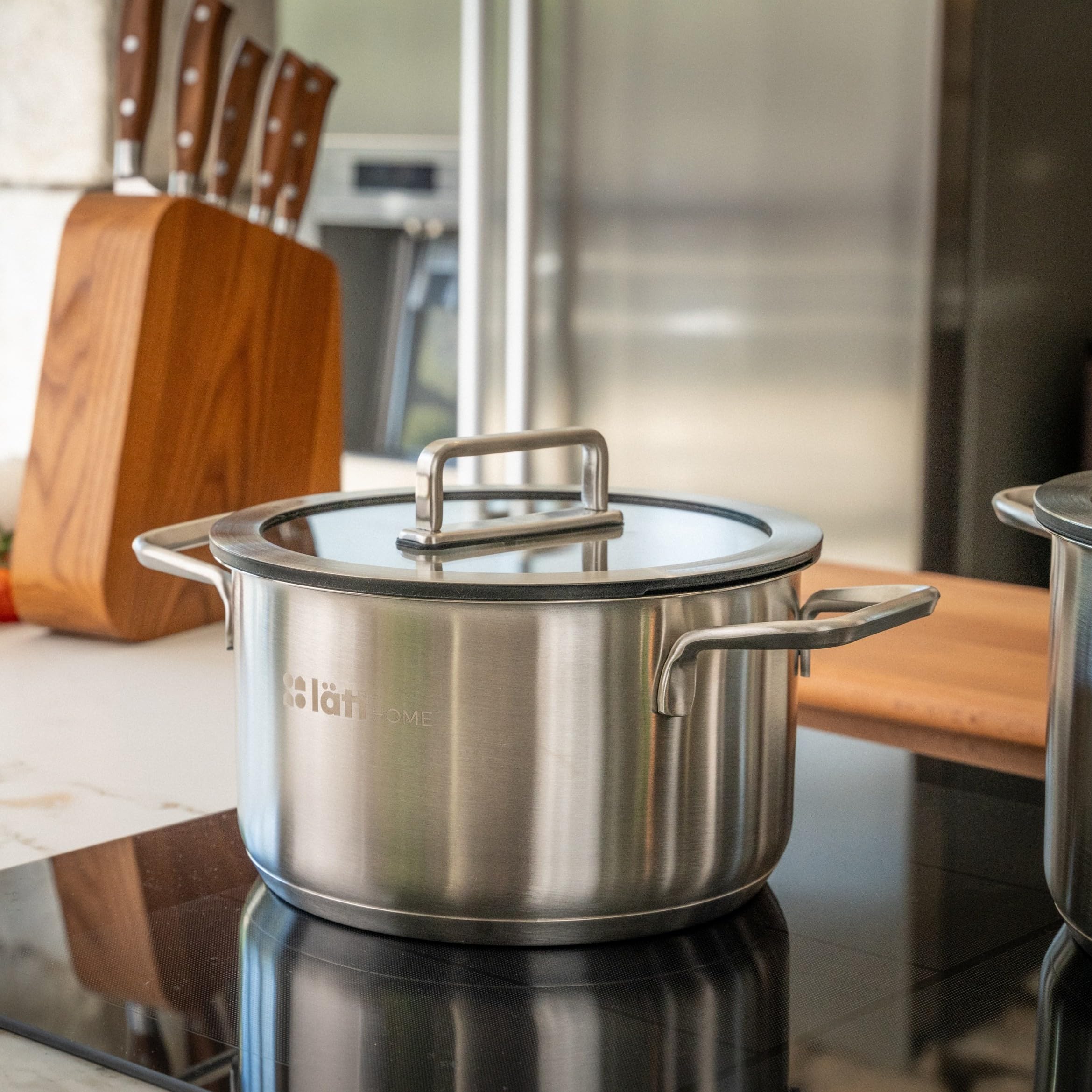 Casseruola in acciaio inox 20 cm diametro adatta per fornelli a induzione in vetroceramica gas elettrico e forno - coperchio con bordo in silicone - fondo Full Induction 5 strati - privo di