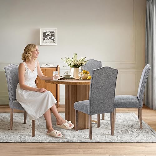 Miniatura 4 de Silla de comedor tapizada elegante Parsons para cocina con ribete plateado de cabeza de clavo y patas de madera, paquete de 4, tela gris clásico