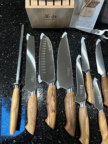 Review Image by Halfway Hippie