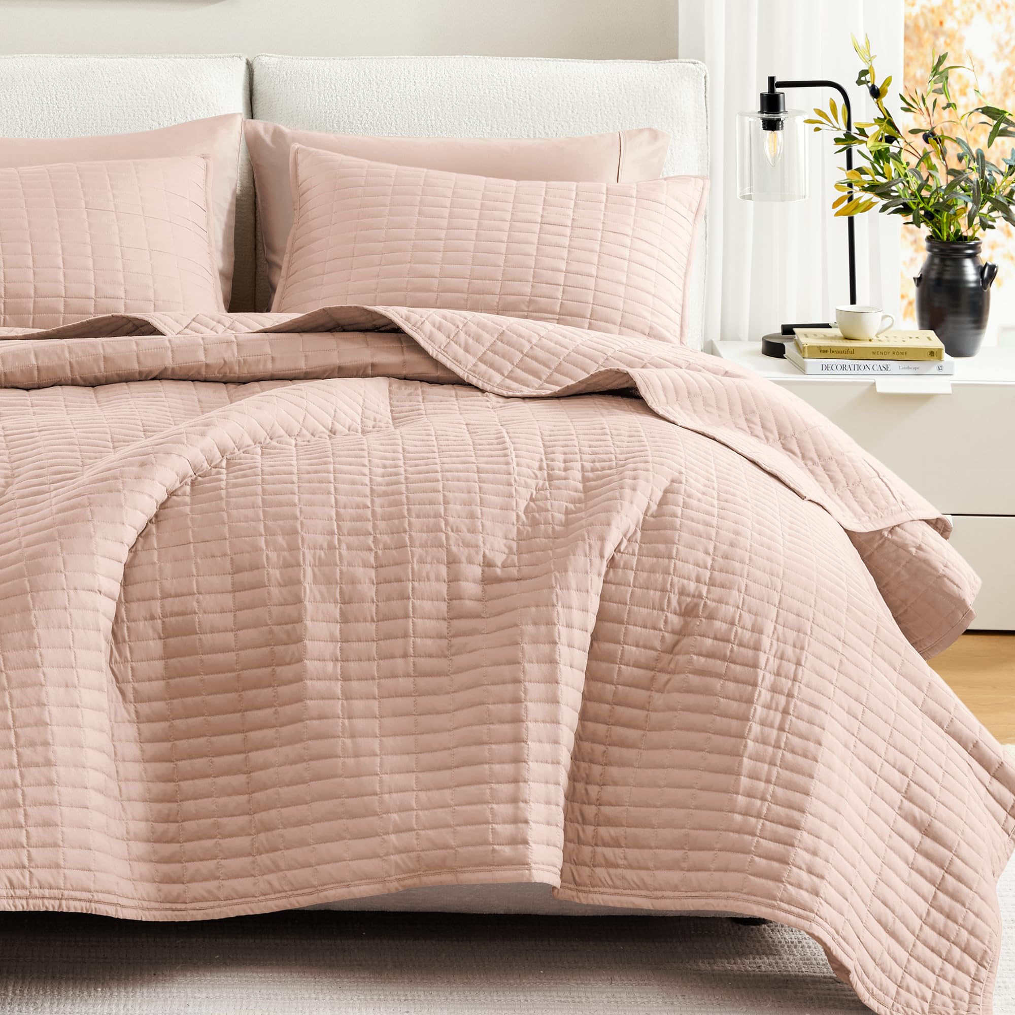 Comfort Spaces Kienna Quilt Set-Luxury Double Sided Stitching Design All Season, Lightweight, Coverlet Bedspread Bedding, Matching Shams, Full/Queen(90"X90"), BlUSh