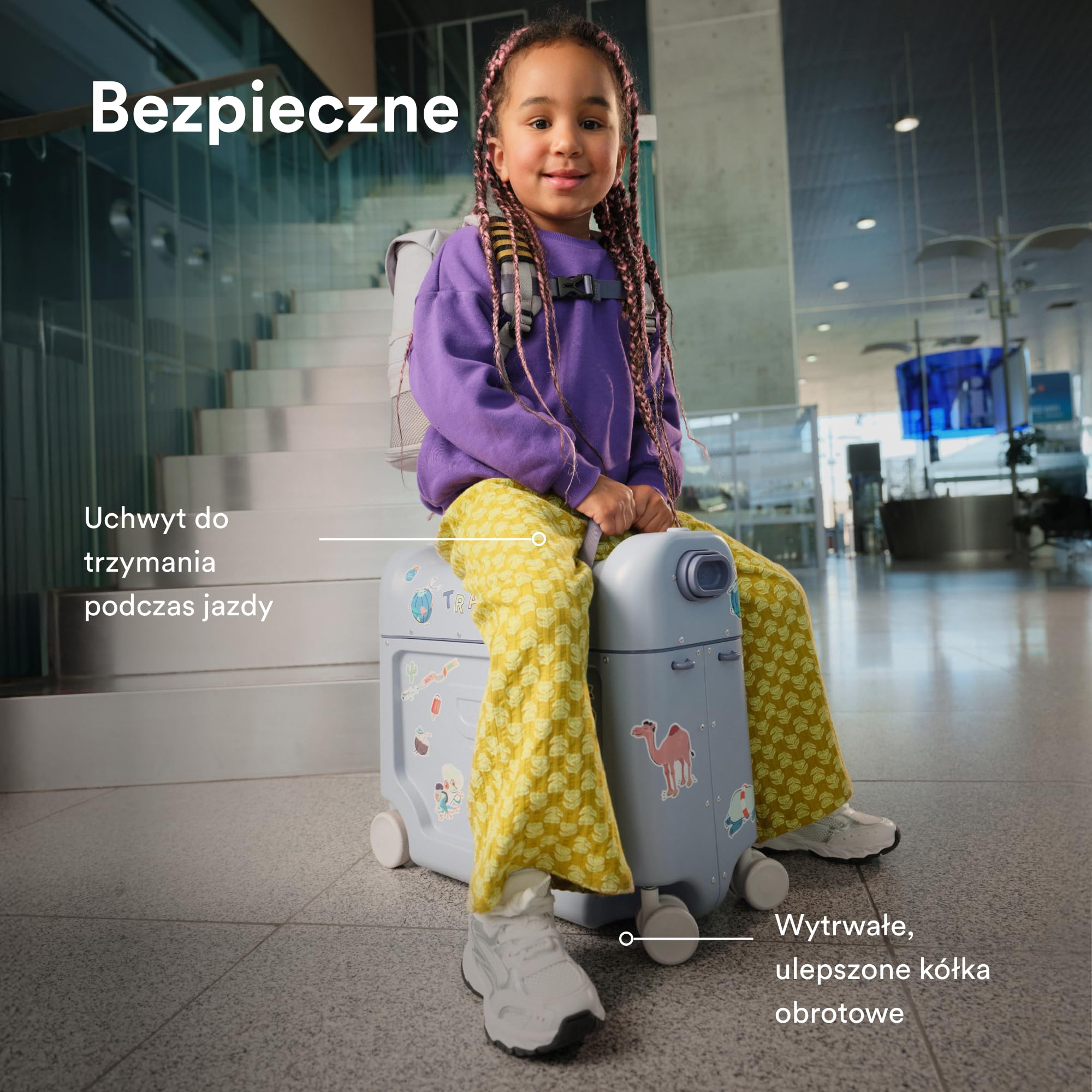 Stokke JetKids BedBox, Arctic Blue - Walizka jeżdżąca dla dzieci w wieku 2-7 Lat (do 35 kg) - Zamienia się w łóżko - Zawiera materac, naklejki dekoracyjne i regulowany pasek do przenoszenia