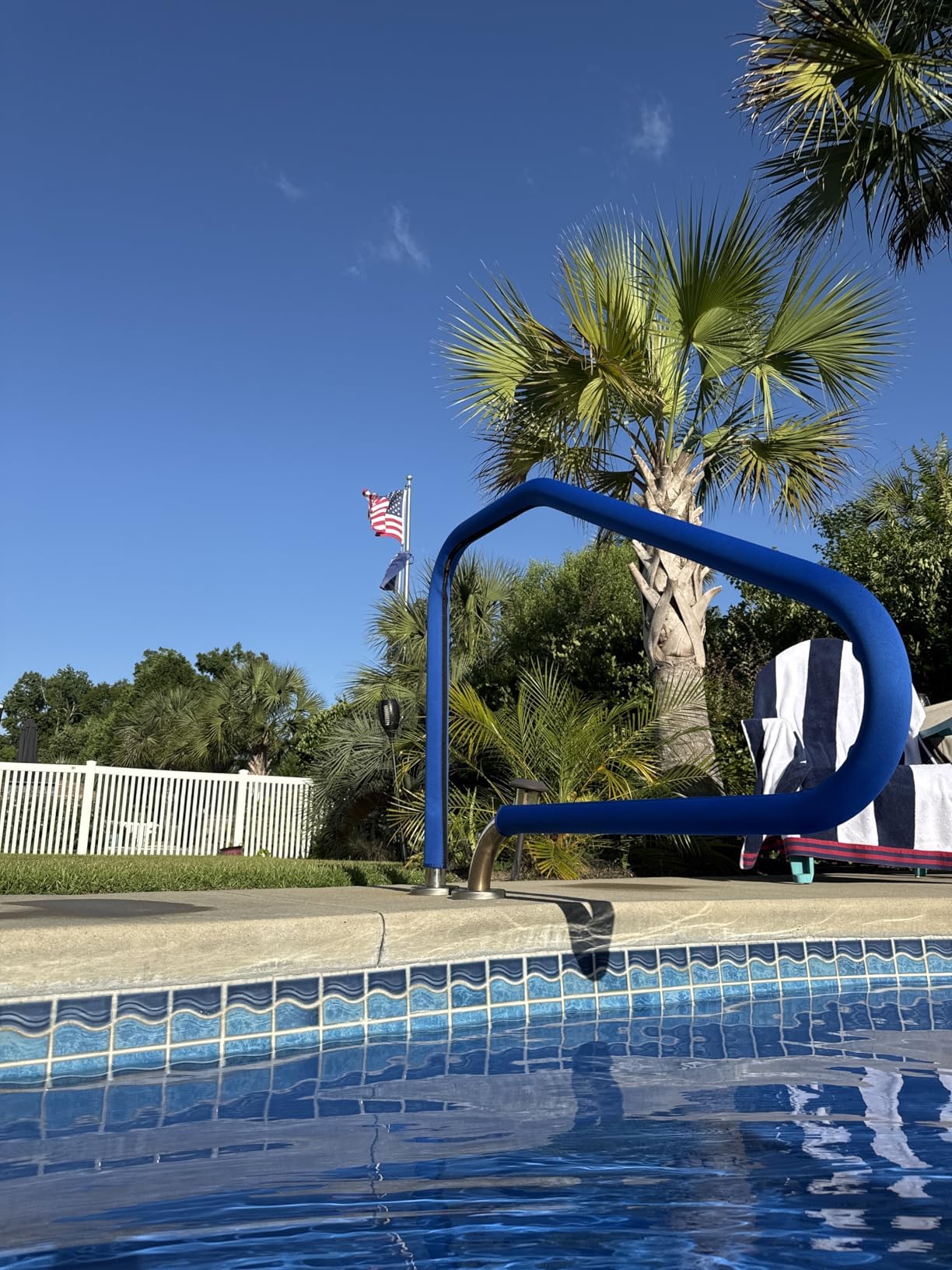 Moleney Cubierta para pasamanos de piscina, antideslizante, funda de agarre para barandilla de piscina, funda de agarre de seguridad con cremallera (6 pies, azul rey)