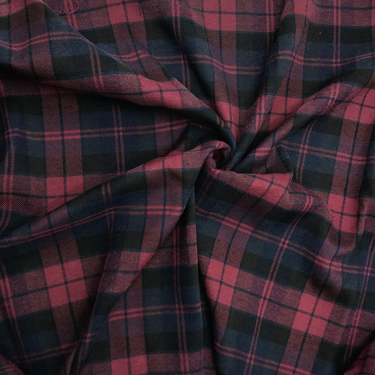 Green Navy Scottish Plaid Fabric for Sewing Highland Kilt Suit 4.8oz Polycotton DIY Christmas Décor Home Furnishings Width 57 Inch (2 Yards pre Cut)