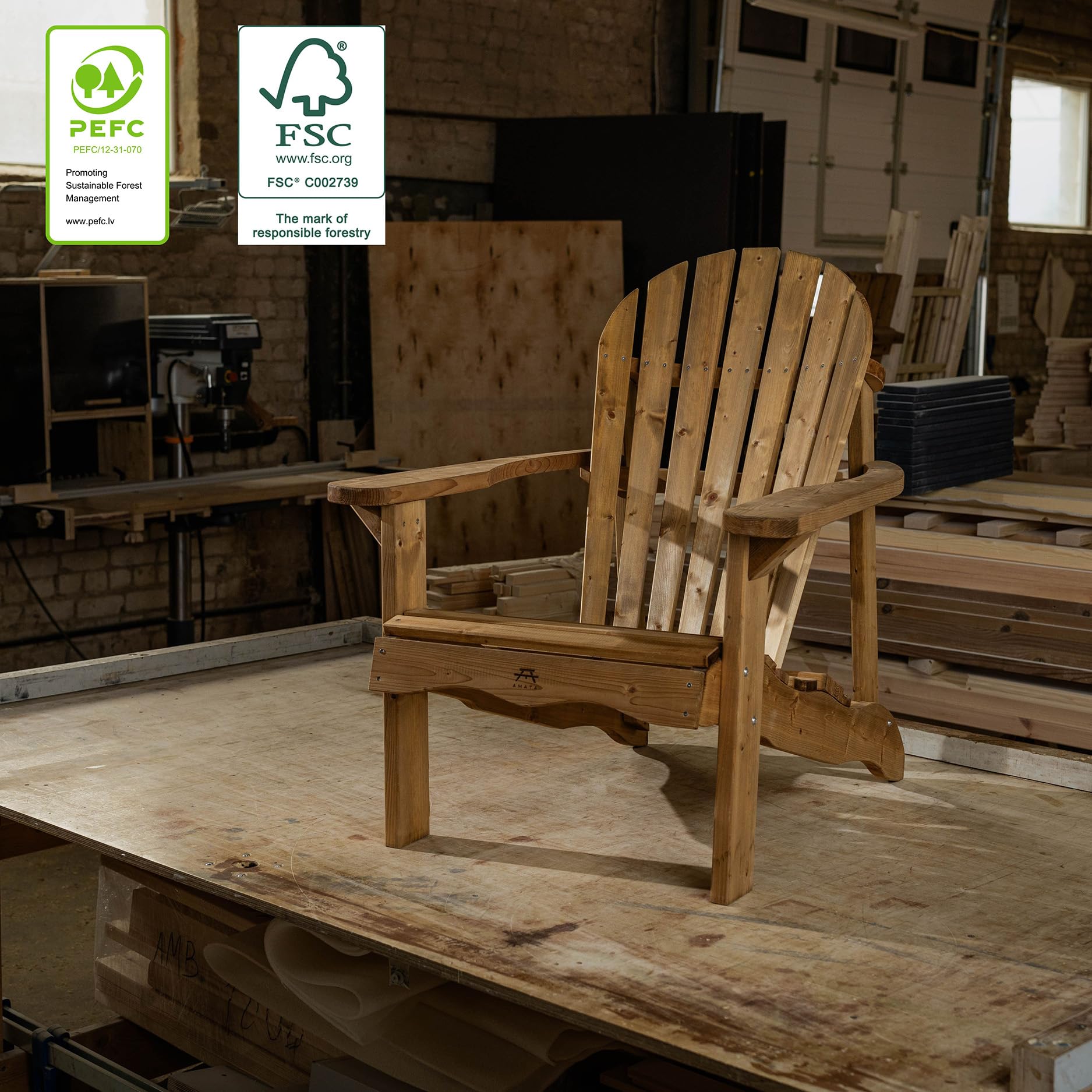 Amata UNGURS Collection Adirondack Chaise Simple en Bois résistante aux intempéries pour Patio, arrière-Cour et Jardin – Ergonomique et Durable – Design Intemporel (Marron)