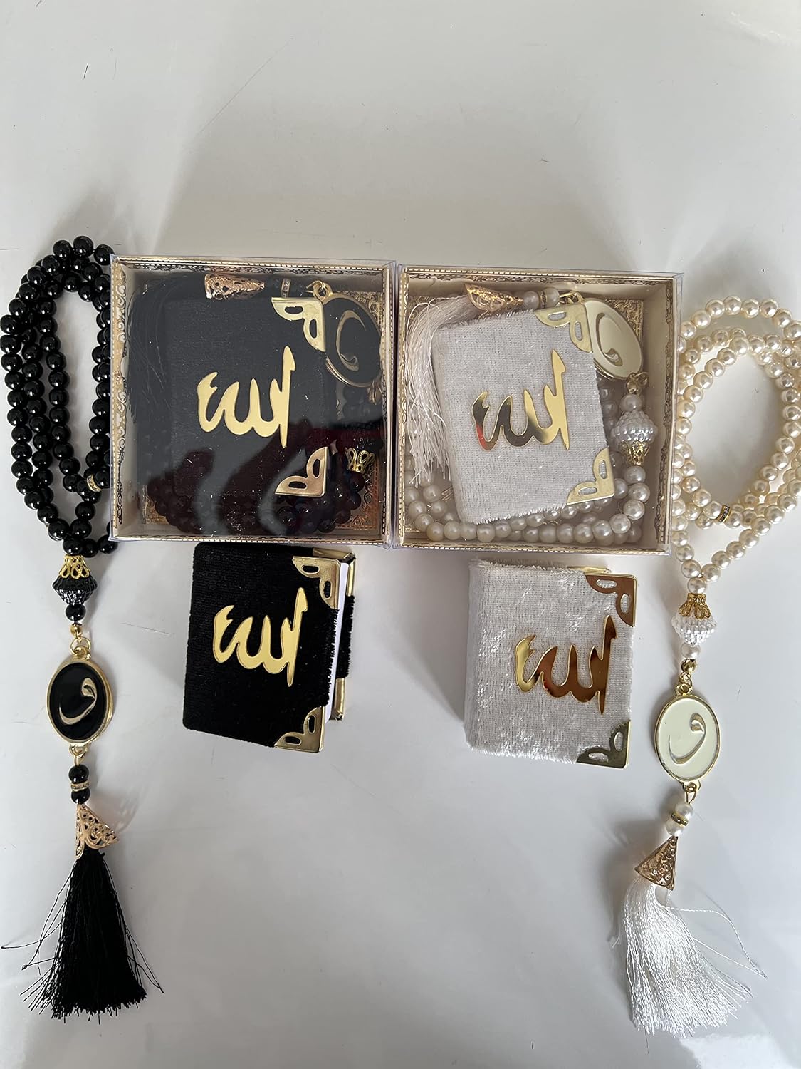 Decoret Mini Velvet Quran and Pearl Prayer Beads I Mini Velvet Quran I Prayer Beads I Perfect Islamic Gift I Mawlid Gift | Islamic Gifts I Children for Islamic Gift I (2 Sets, White&Black)