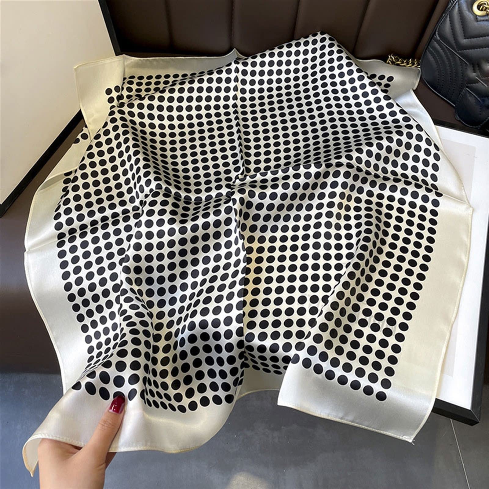 Pañuelos Mujer Bufanda de Seda Natural Envolturas de Chal Mujeres Moda Moda Bufandas Regalos Bandana Plaza Diadema Hijab Poncho Bufandas de Moda (Color : 2, Size : 68x68cm)