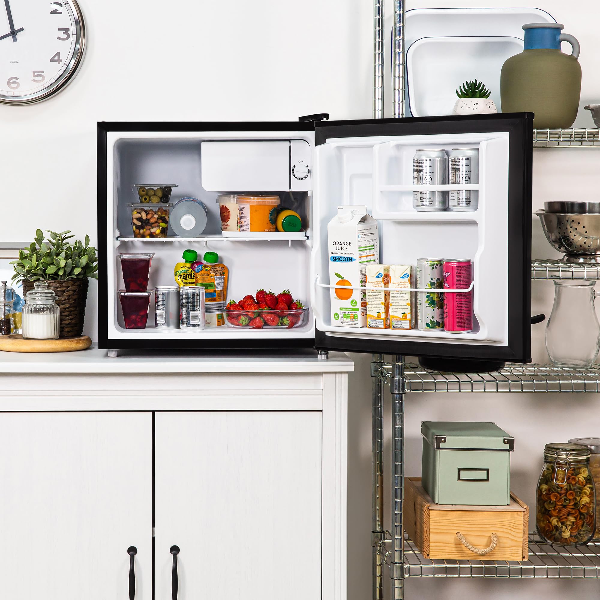 Abode Table Top Mini Fridge Black Freestanding 43 Litre Capacity with Reversible Door & Ice Box, Adjustable Feet & 1 Wire Shelf ATTF0E1B (Black) — view 4