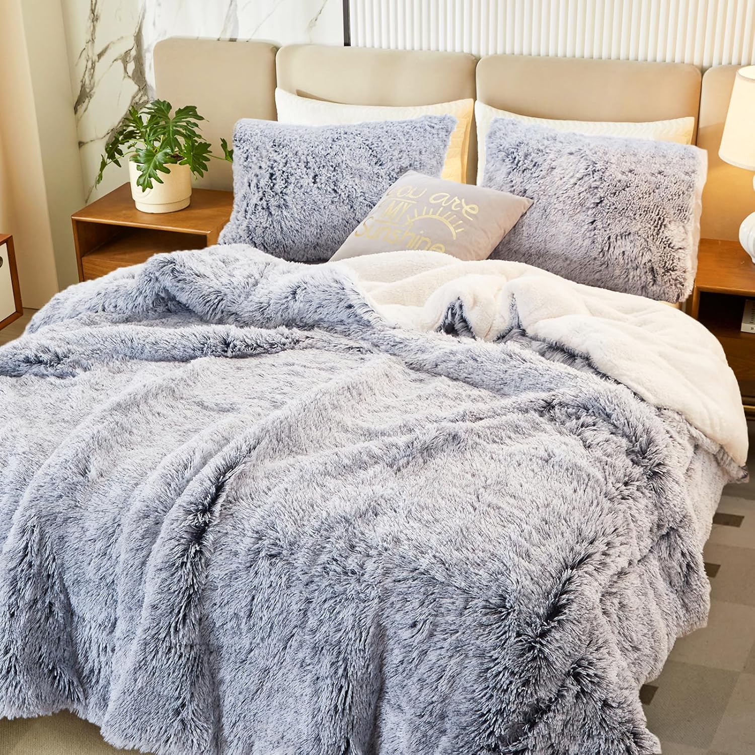 Luxury Faux Fur Comforter Set