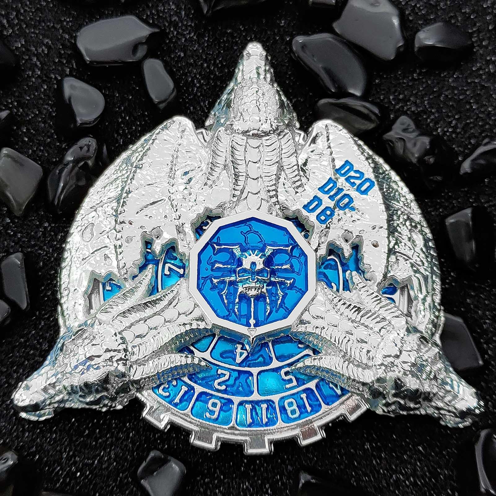 Dados Giratorios de rol Dados DND de Metal para Dungeons y Dragons, Retro Dragón Dados de Ruleta para MGT/RPG, 7 en 1 Poliédrico D&D D4 D6 D8 D10 D12 D20 D% Dice Set, 2 Piezas(Silver Blue)