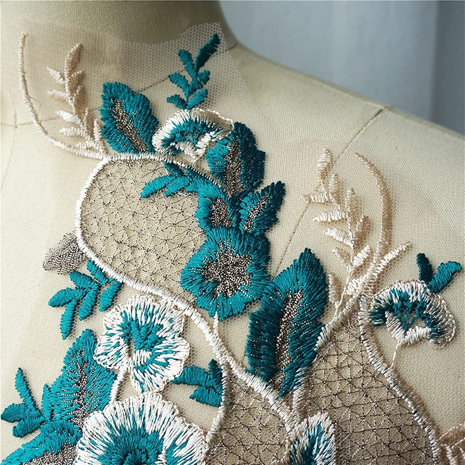 Tessuto di Pizzo Verde Ricamato Abito di Fiori Appliques Rifiniture Colletto Classico in Rete Cucire Toppe for la Decorazione di Nozze Abito Fai da Te,Toppe da Cucire