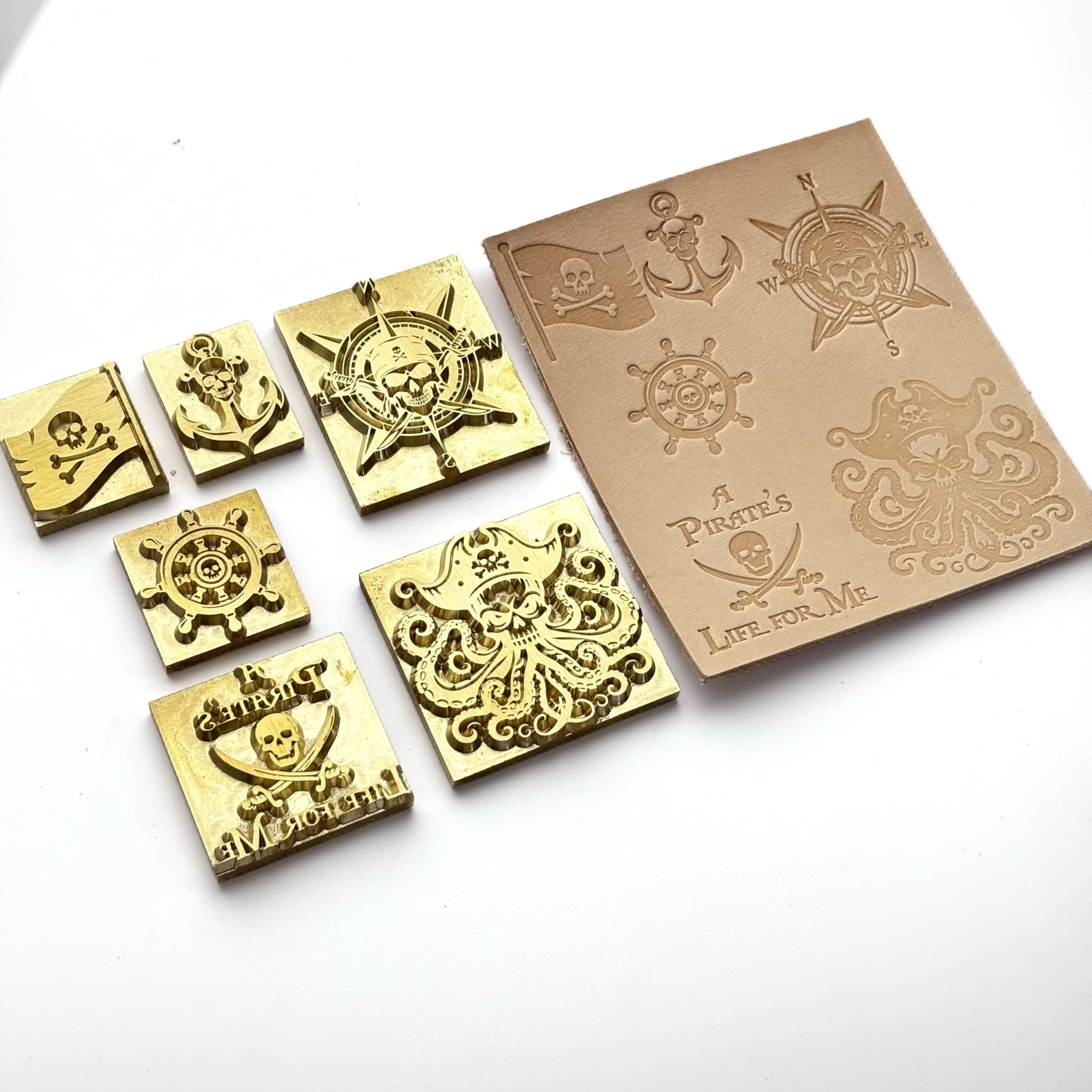 Skull Series Lederstempel-Set, Lederbastelwerkzeuge, 6 Stück Totenkopf-Design Stempel (Piratenschädel)