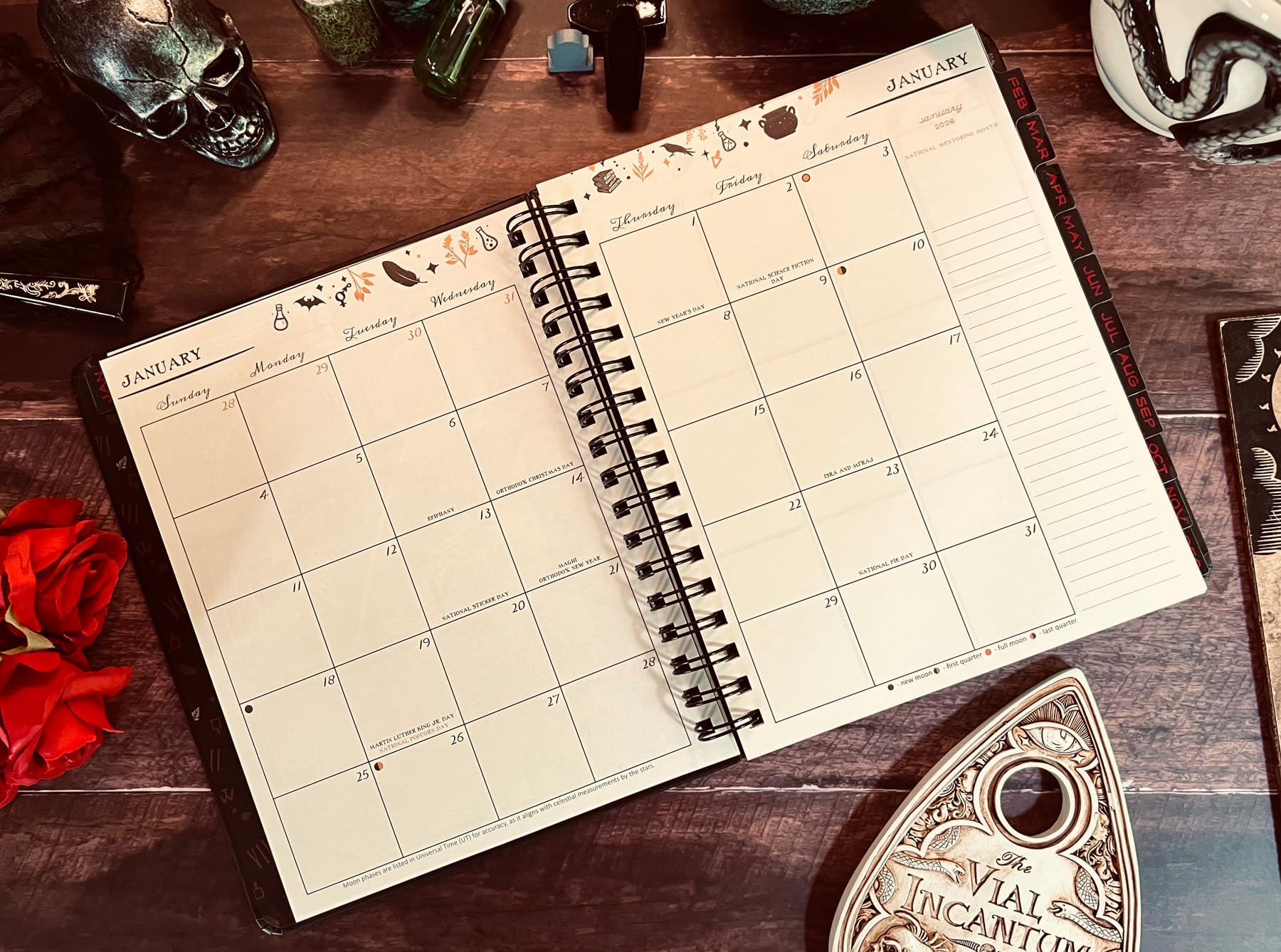 Agenda Hebdomadaire 2026 Spirale - Design Gothique Tarot, Couverture Rigide, 21x24 Cm, Avec Autocollants Et Marque-pages