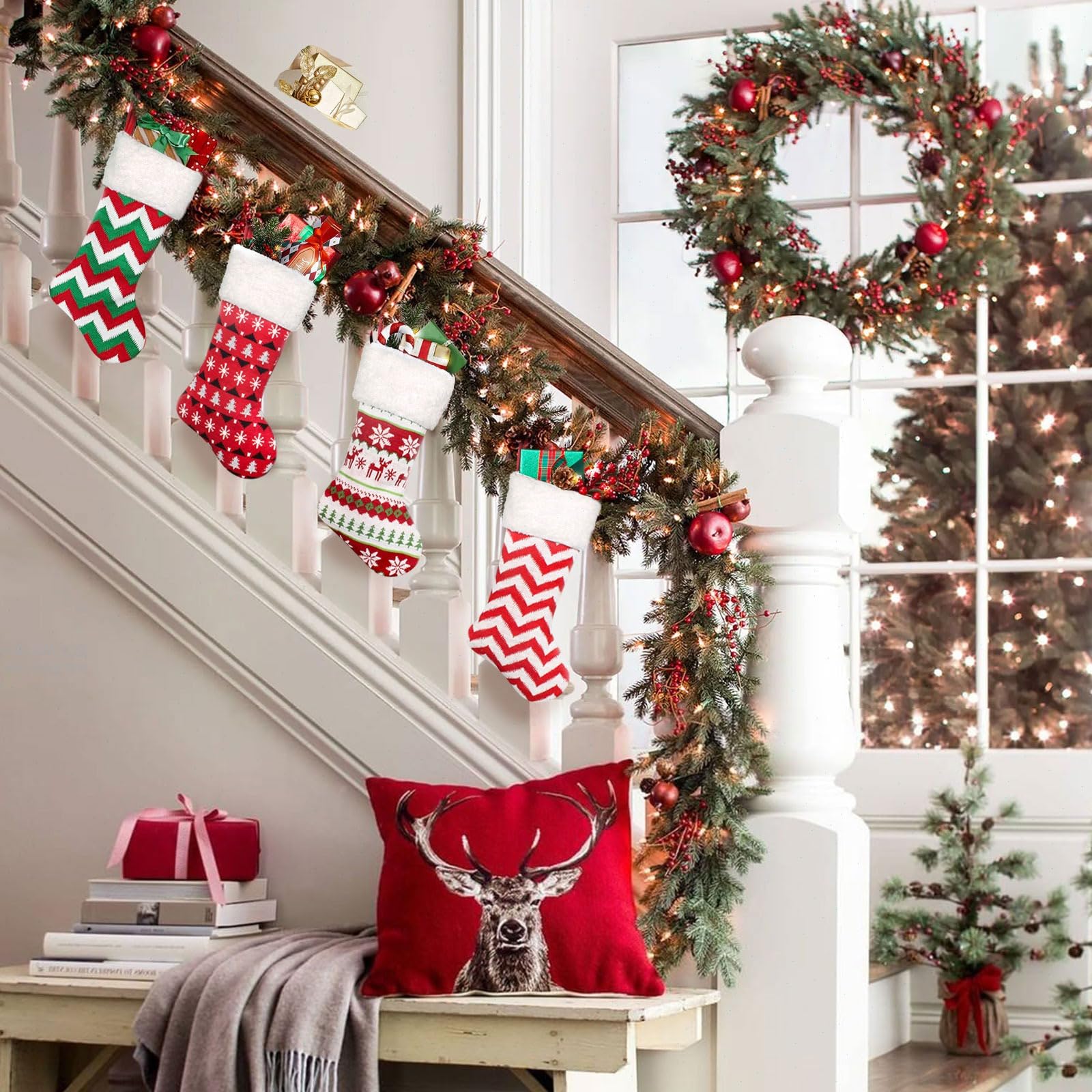 NIBESSER Calze Natalizie da Appendere Set da 4 Calze della Befana Vuote Personalizzate Sacchetti di Regalo Grandi 3D Pupazzo di Neve Babbo Natale Renna Fiocchi di Neve