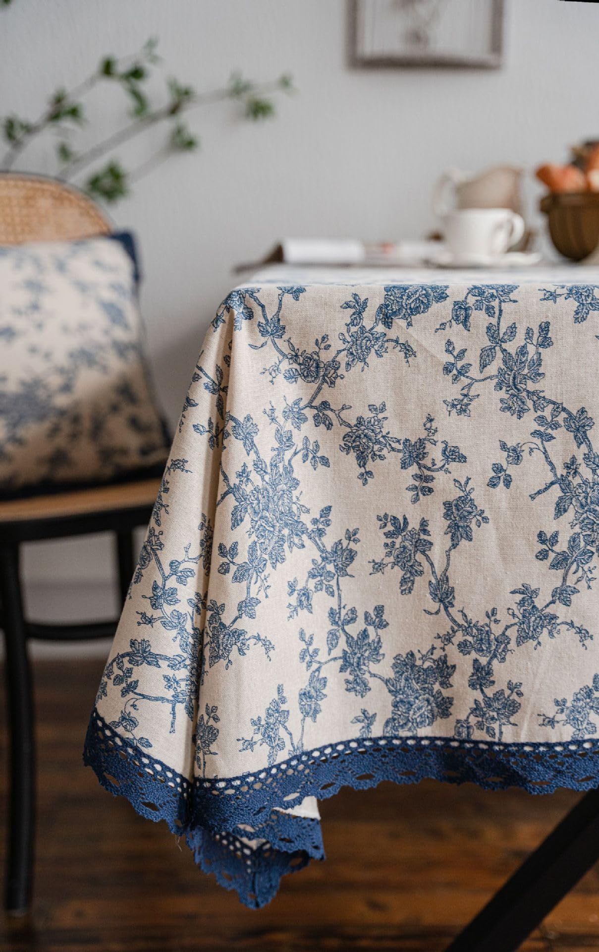 Tolldek Tovaglia rettangolare beige, bianco, oro, 140 x 180 cm, motivo foglie in poliestere, per esterni, resistente alle intemperie, vintage, per cucina, tavolo da pranzo, decorazione da giardino