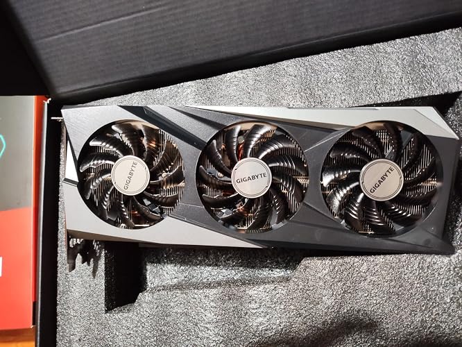 Amazon | Gigabyte VGA GBT RX 7600 8GB Gaming OC。 | GIGABYTE