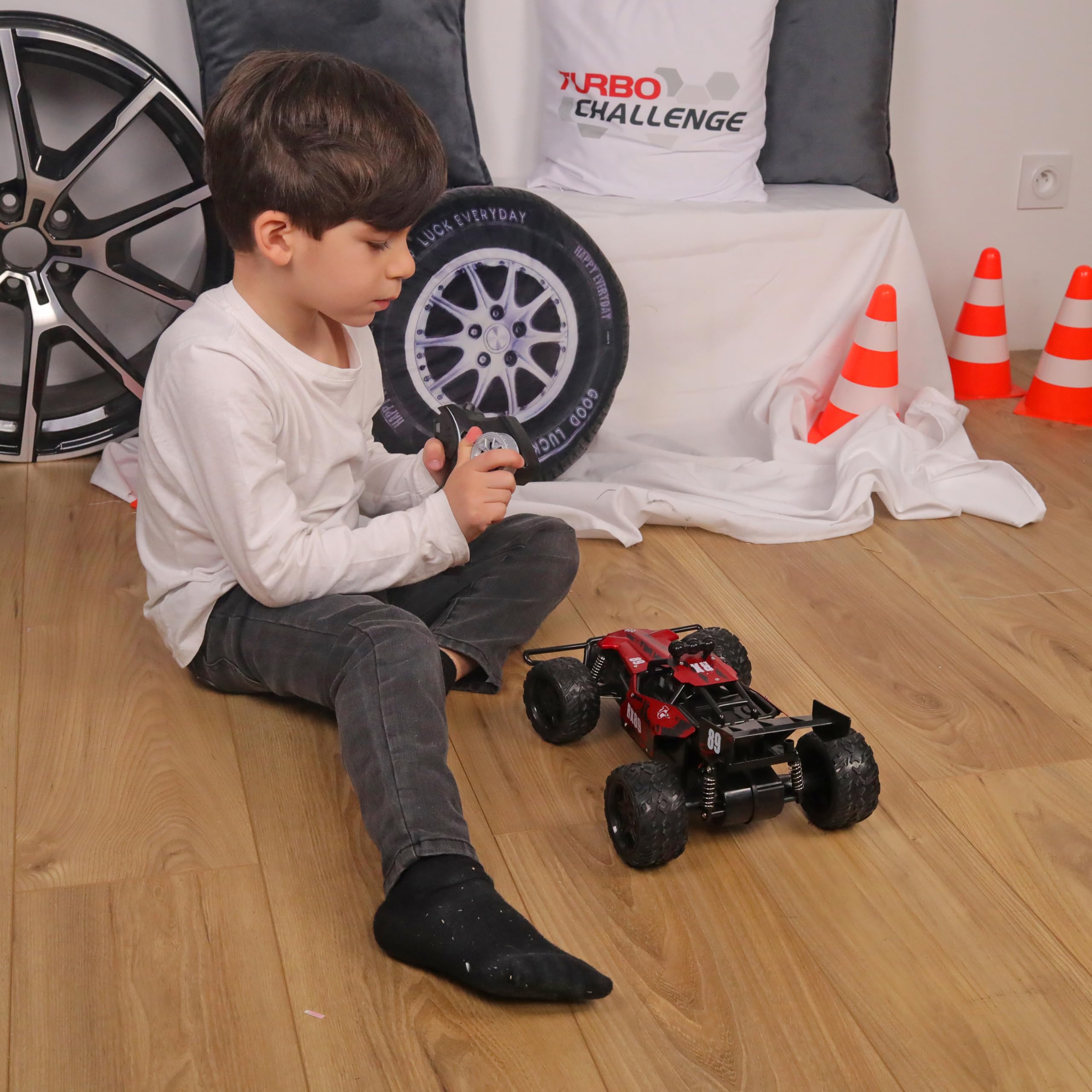 TURBO CHALLENGE - Coche RX 89 - Fundido a presión - 093721 - Coche teledirigido - Rojo - 1/12 - Listo para Usar - Batería Recargable y Pilas Incluidas - Metal - A Partir de 6 años