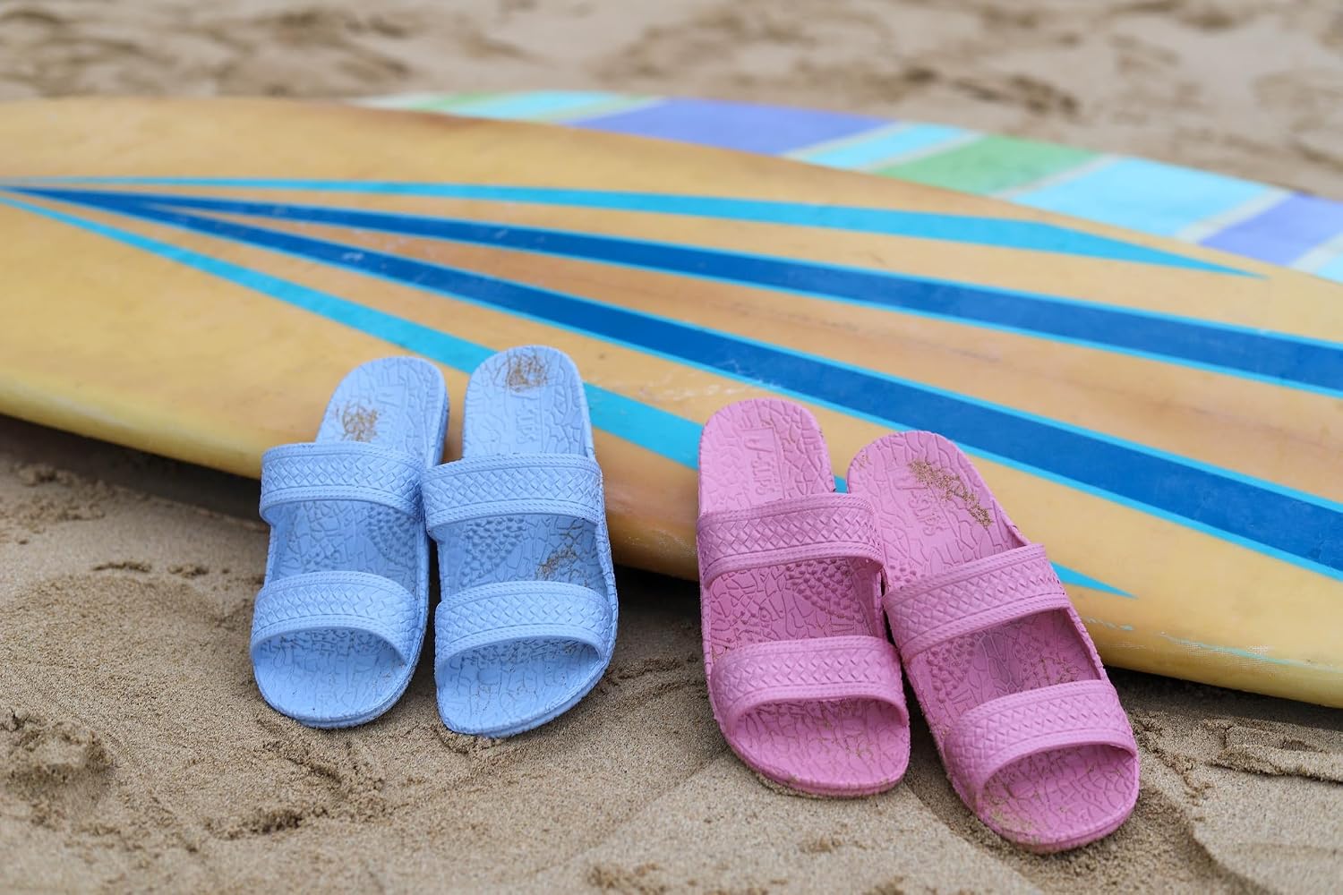 J-Slips Sandals for Kids - Comfortable Jesus Jandals for Beach, School, Boys and Girls - Waterproof Hawaiian Slides in 12 Colors, Sandalias Yellow Kids 1/2