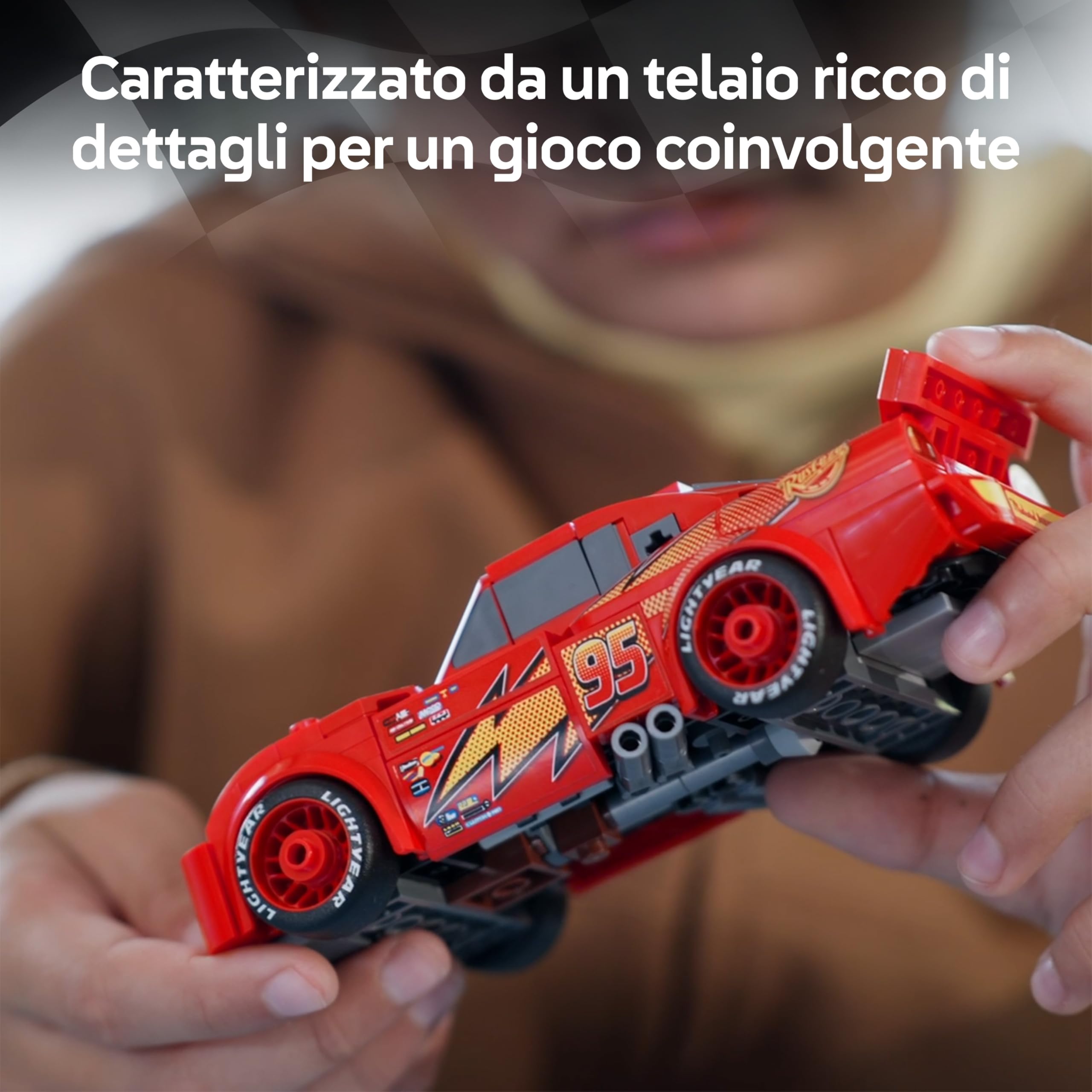 LEGO Speed Champions Saetta McQueen - Macchina da Corsa Giocattolo - Kit di Modellismo da Collezione - Idea Regalo Disney per Bambini e Bambine da 9 Anni in su Fan del Film Pixar Cars - 77255