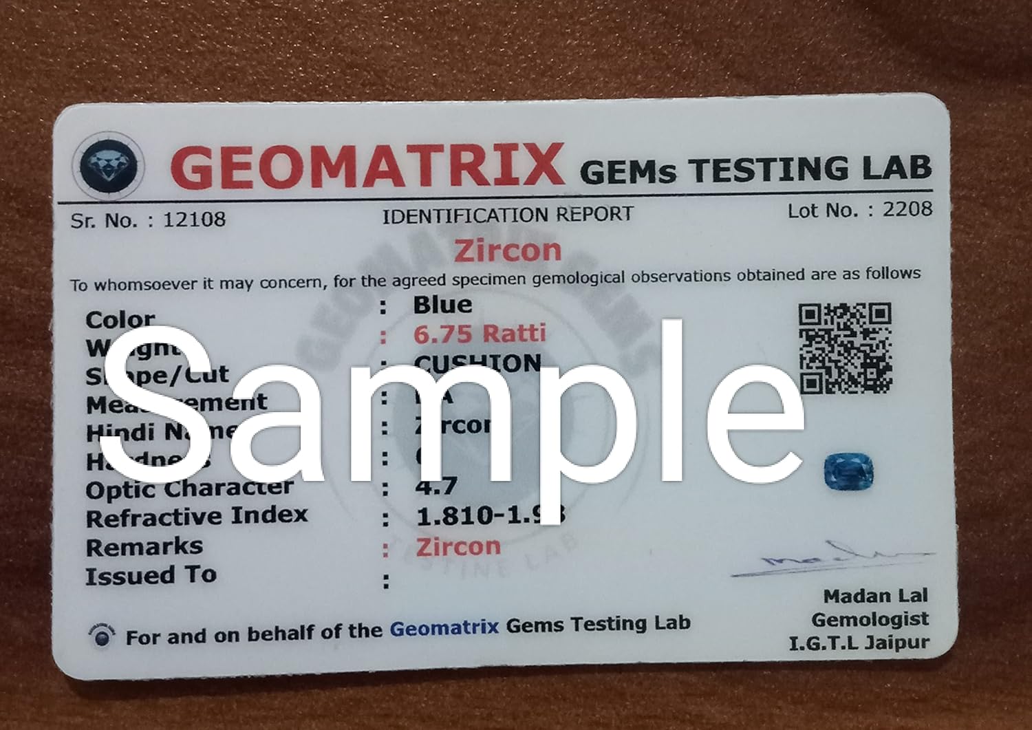 2.25 ラッティ キュービック グリーン ジルコン 天然認定 高評価 スクエアカット ルース ジェムストーン メンズ レディース