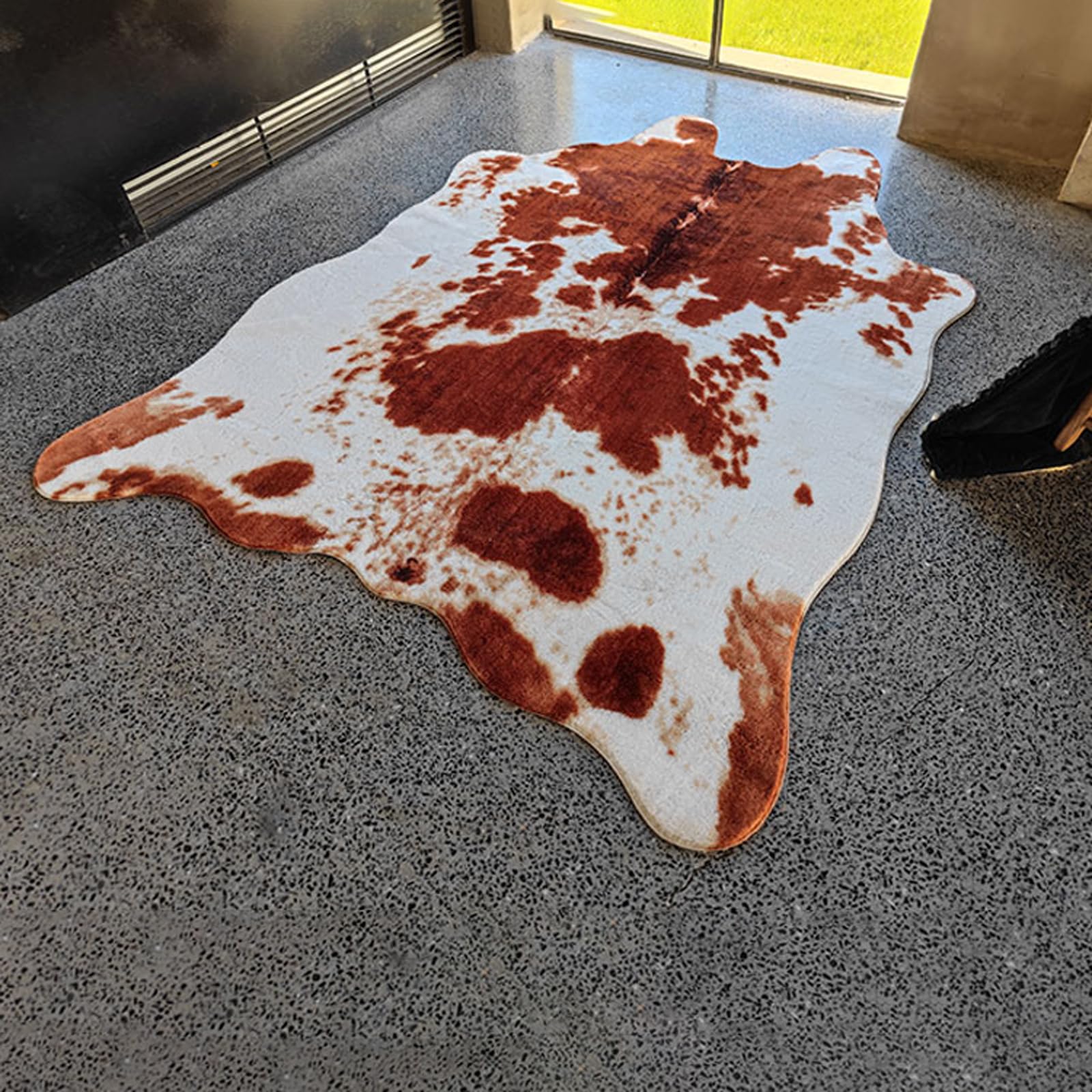 Tapis doux en imitation peau d'animal - Tapis de forme irrégulière pour salon et chambre à coucher - Aspect peau de vache