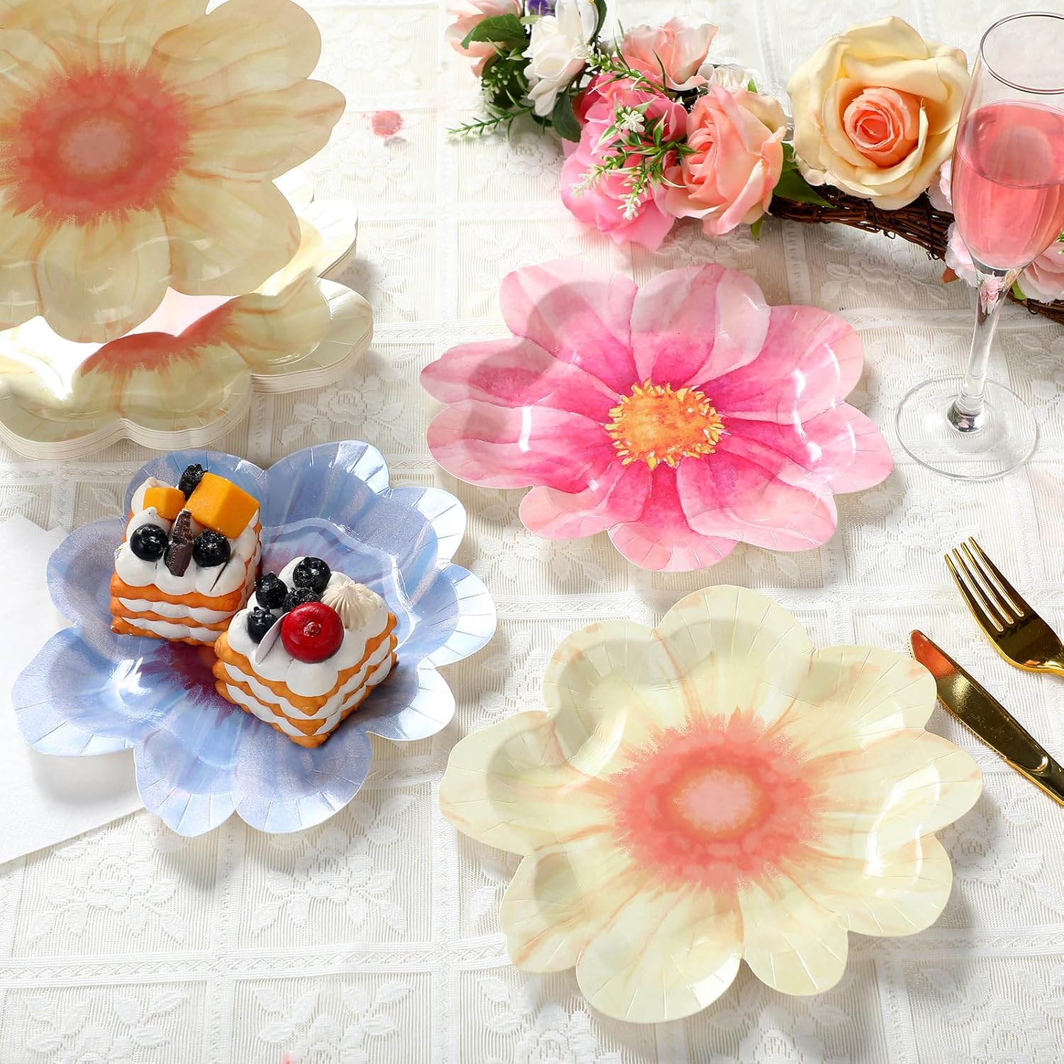 Havawish 100 Pcs Flower Paper Plates Cute Flower Shaped Plates Groovy Flower Disposable Plates Floral Cake Plates for Summer Tableware Wedding Bridal Baby Shower Birthday Party Supplies, 4 Style