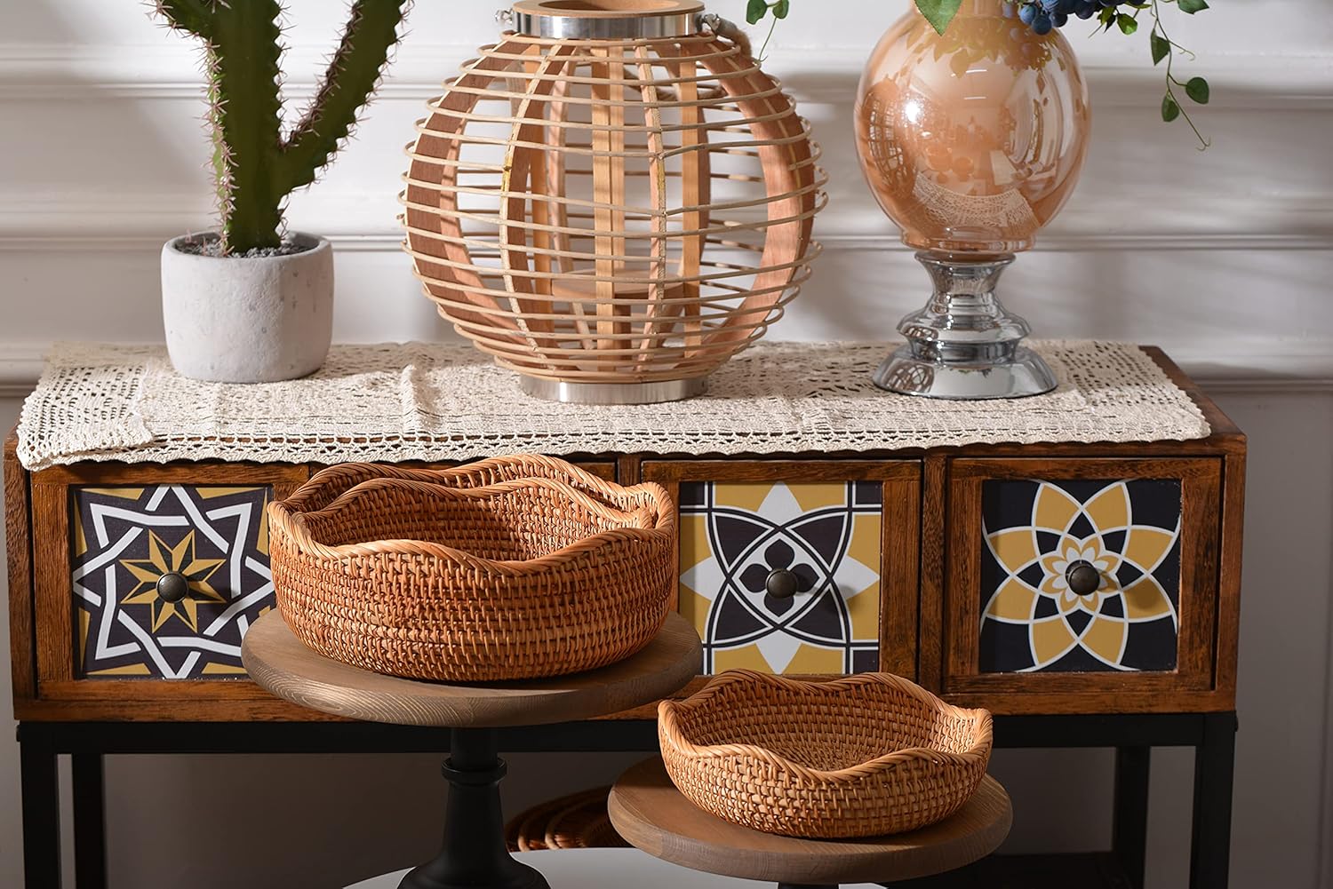 Rattan Bread Baskets Round Woven Fruit Bowls Key Holders Stackable for Storage, Snack, Fruit, Vegetable Natural Set of 3