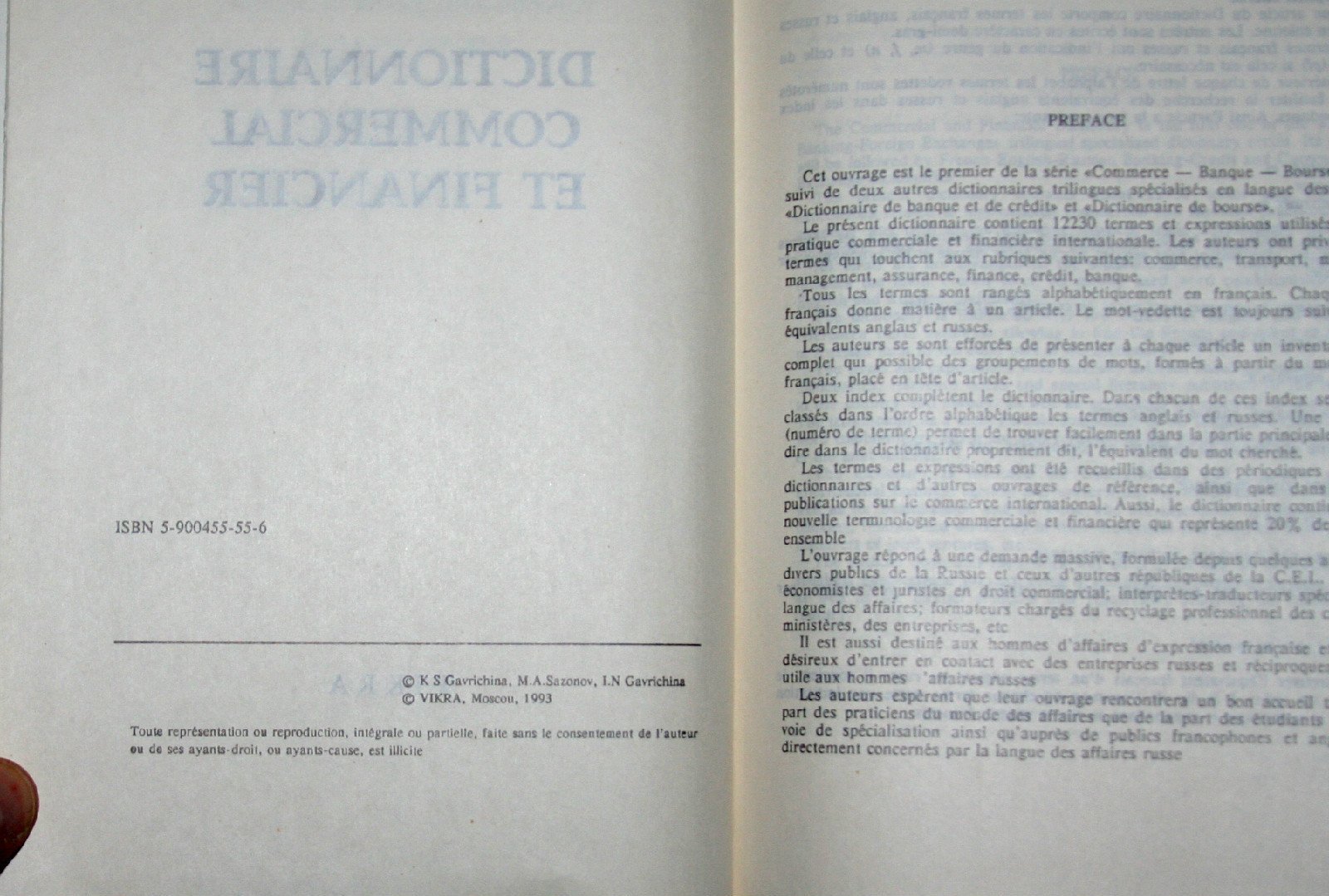 Dictionnaire Commercial et Financier français-anglais-russe