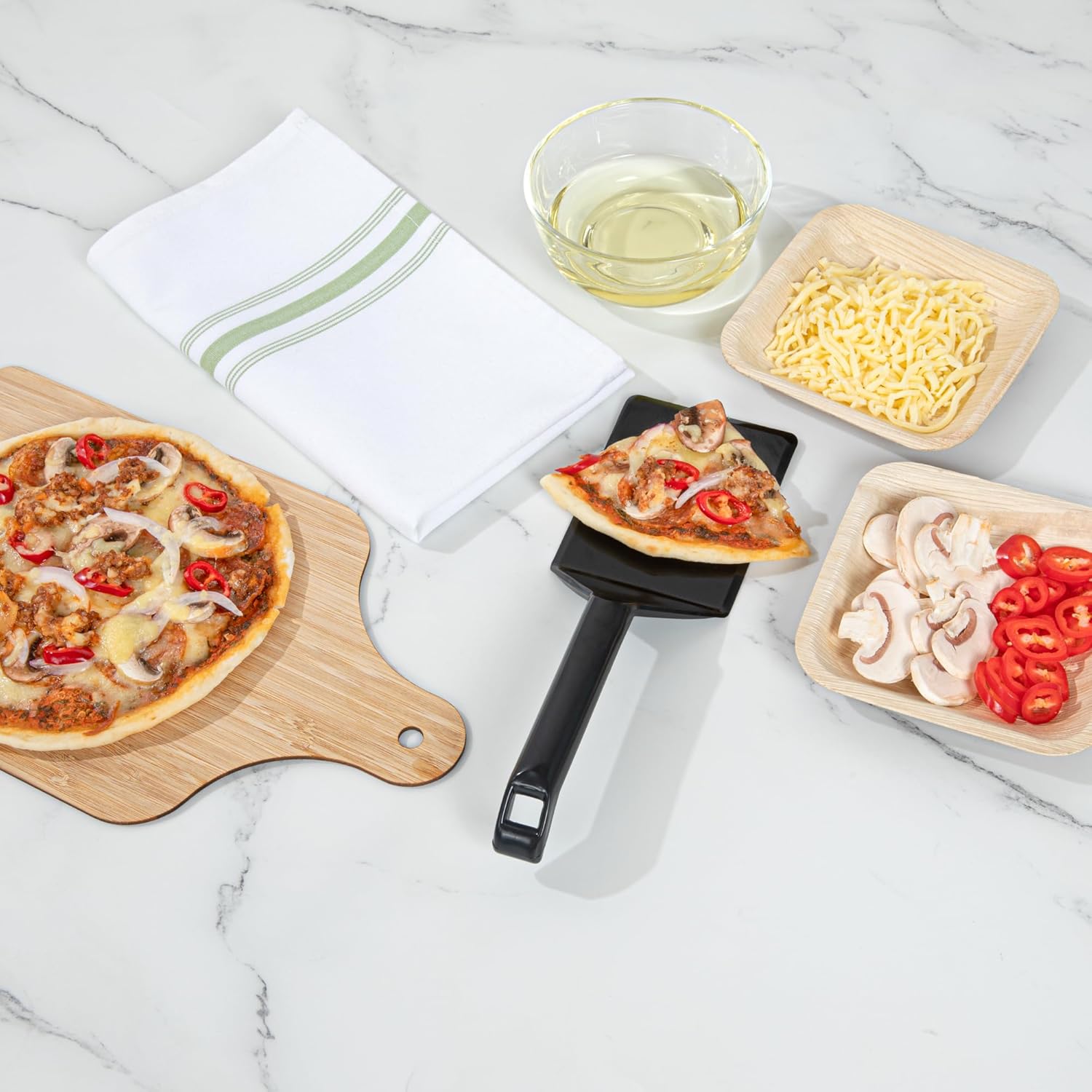 Restaurantware Cater Tek 10 Inch Serving Spatulas 100 Disposable Serving Utensils - Heavy-Duty Wide Edge Black Plastic Lasagna Spatulas With Handle For Brownies Cakes And Eggs
