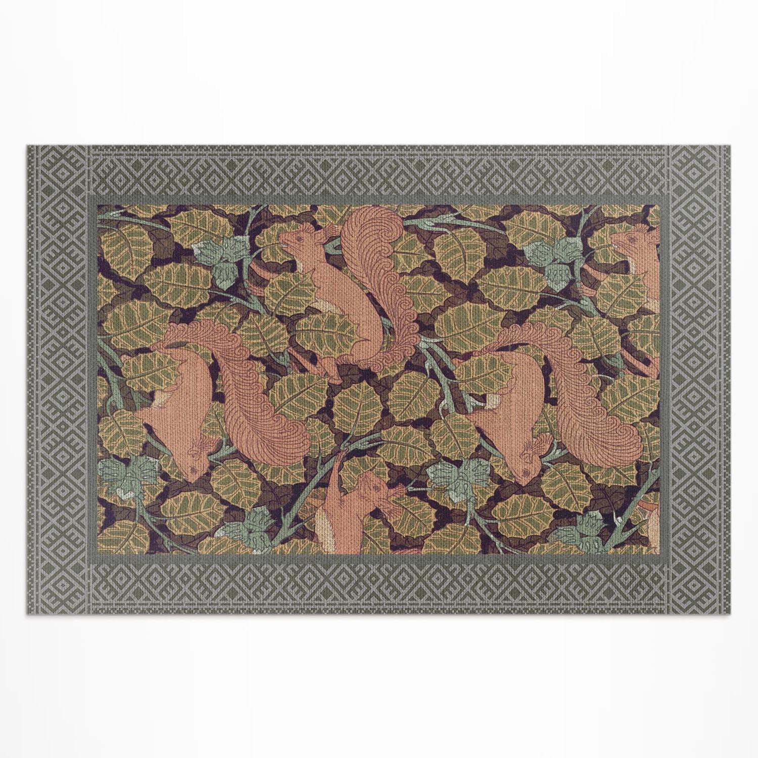 Tapis de balcon et porche au motif écureuils pour créer un coin nature cocooning