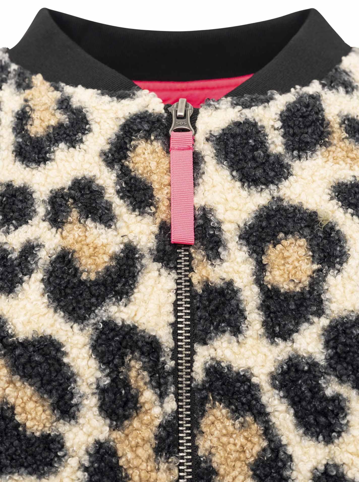 Zwillingsherz Teddy-Bomberjacke im Leo-Muster – Damen Übergangsjacke – Kurze stylische Jacke für Frühling & Herbst – Kuschelige Outdoorjacke mit Reißverschluss – Trendpiece für Alltag & Freizeit