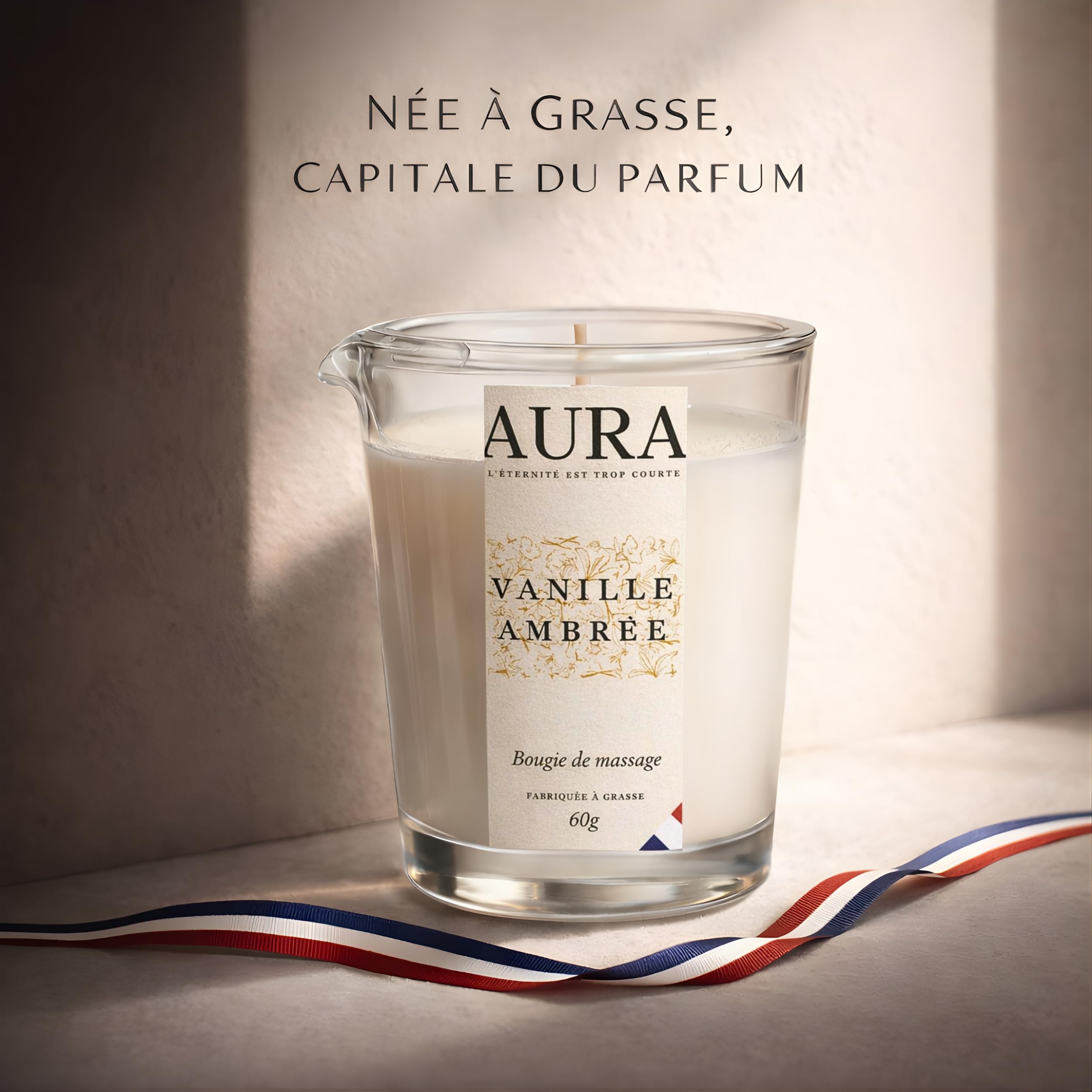 Bougie de Massage AURA Premium Vanille Ambrée | Fabriquée à Grasse | Cire d’Abeille & Soja, Huile de Coco | Se Transforme en Huile de Massage Nourrissante, Soin Corps Relaxant | Idée Cadeau