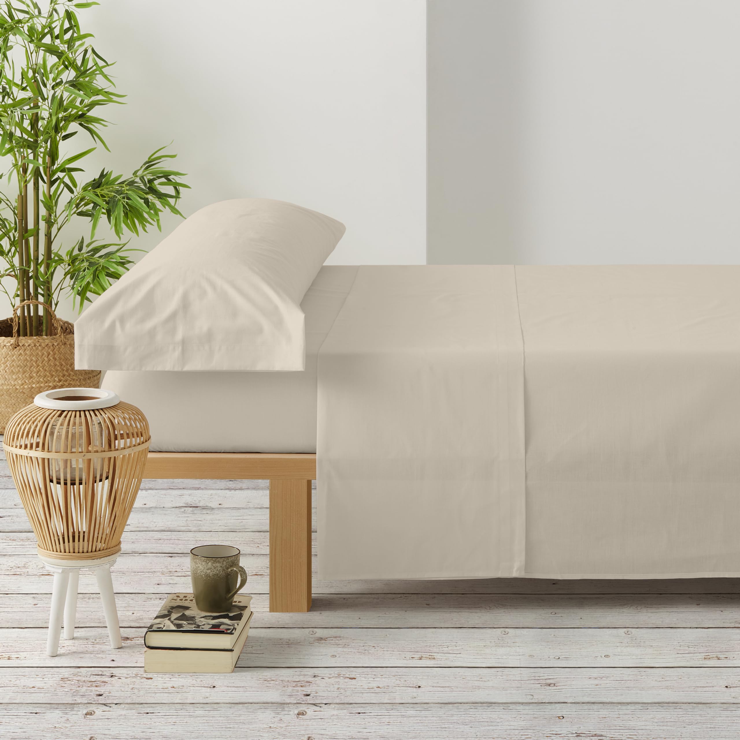 Parure de draps 90 x 190 beige idéale pour créer une chambre d'enfant cocooning