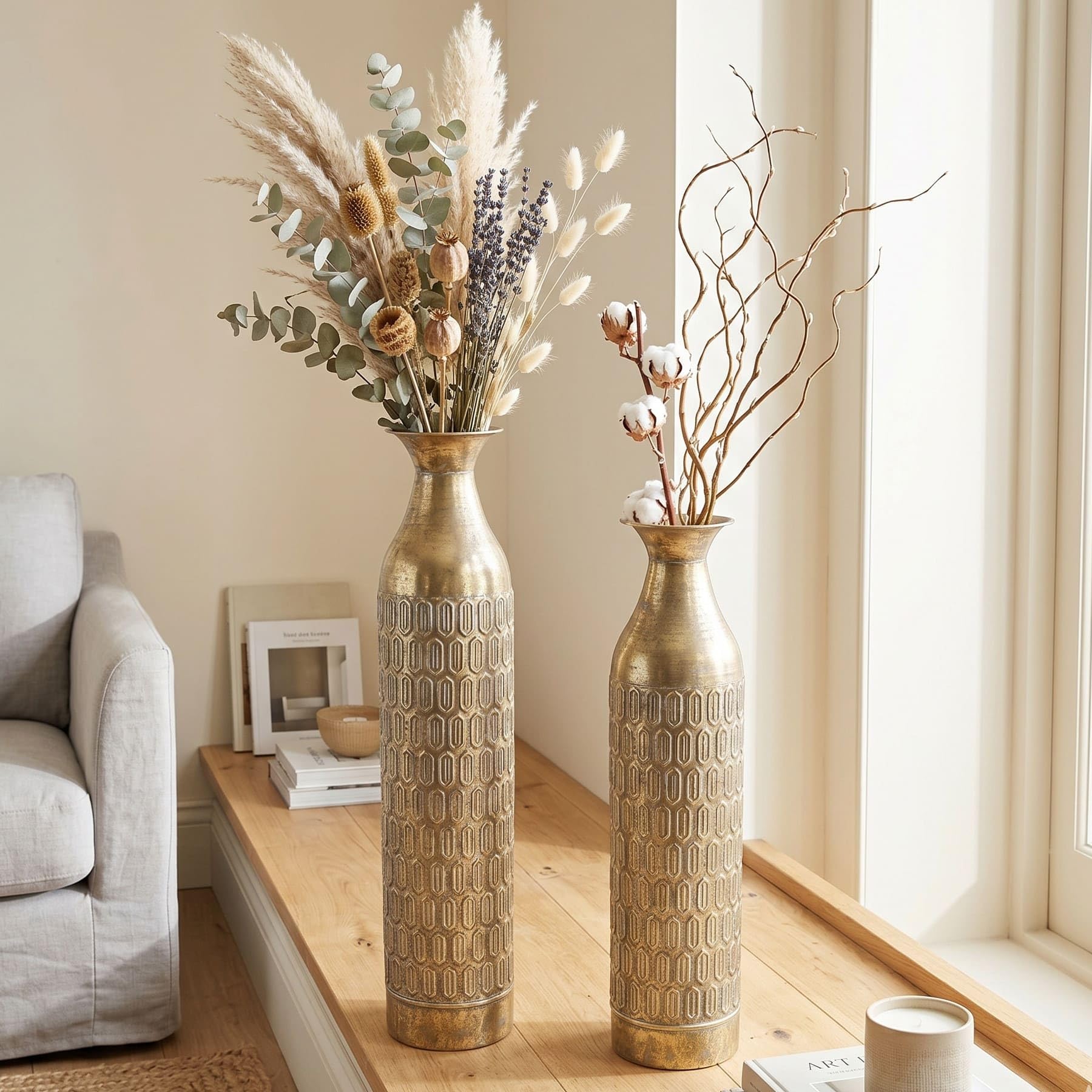 Dekoleidenschaft 2X Bodenvase Gold aus Metall, schlank, 63 & 72 cm groß, XL Vase, Deko Blumenvase