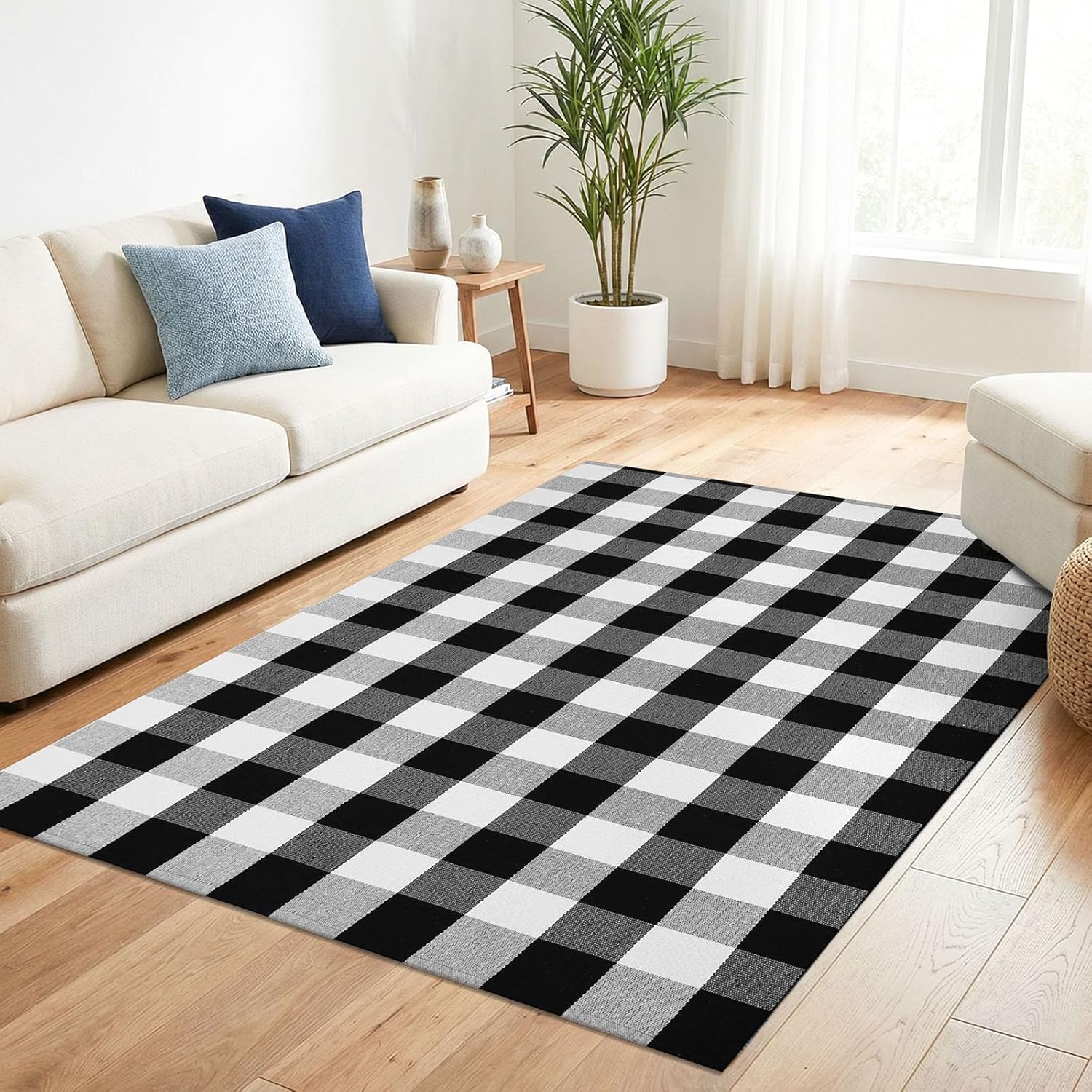 KILOCOCO 4x6 Buffalo Plaid Checkered Rug Outdoor Indoor Black and White Rugs Front Door Rug Low Pile Cotton Washable Front Porch Rugs Layered Doormats for Living Room Bedroom Kitchen Farmhouse Entry