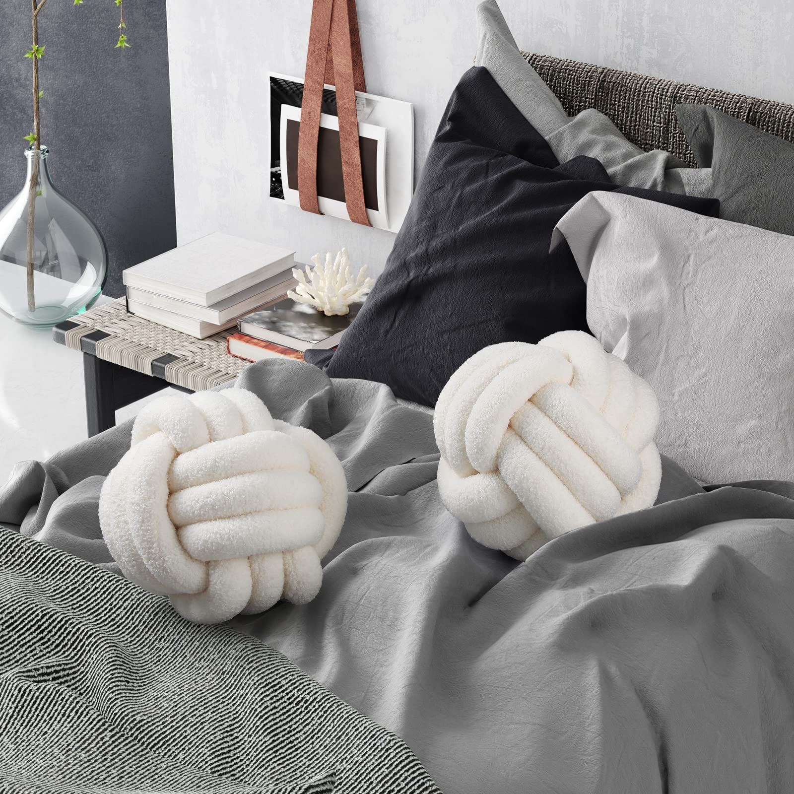 Namalu 2 Pezzi Cuscini a Nodo Rotondi Cuscino a Sfera con Nodo Cuscini Annodati Decorativi Morbidi Cuscino Estetico in Bouclè Circolare per Camera Divano Casa Letto Pavimento (Beige)