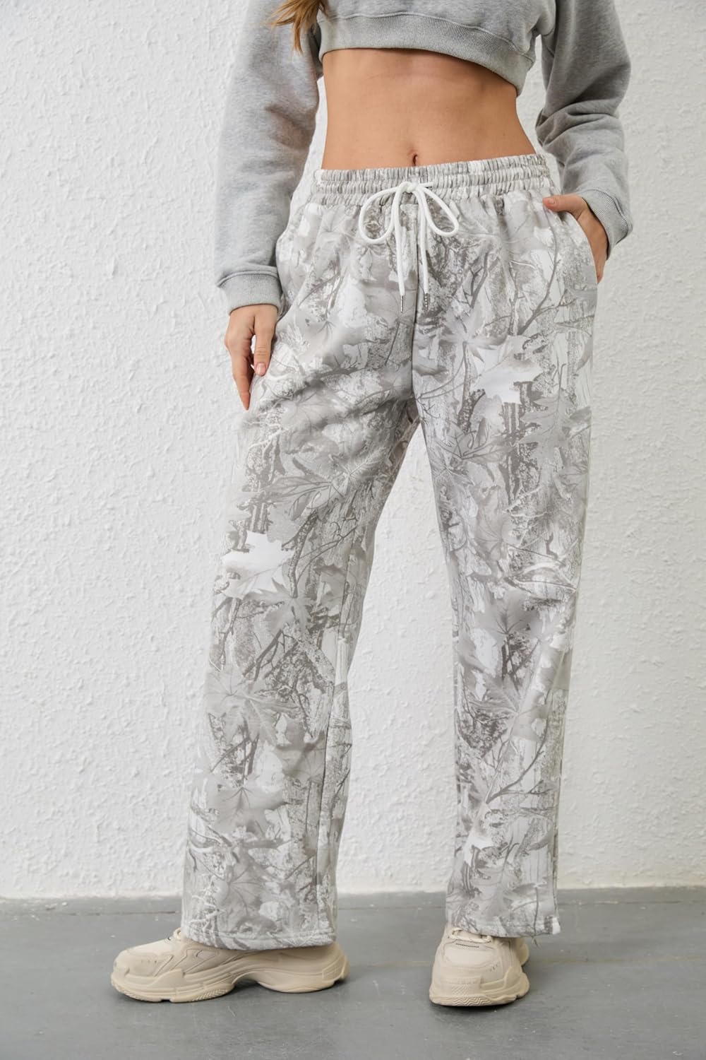 Camo Pants for Women Drawstring Wide Leg Cargo Pants Baggy High Waisted Sweatpants Fleece Y2k Camouflage Jogger Pants - Image 5