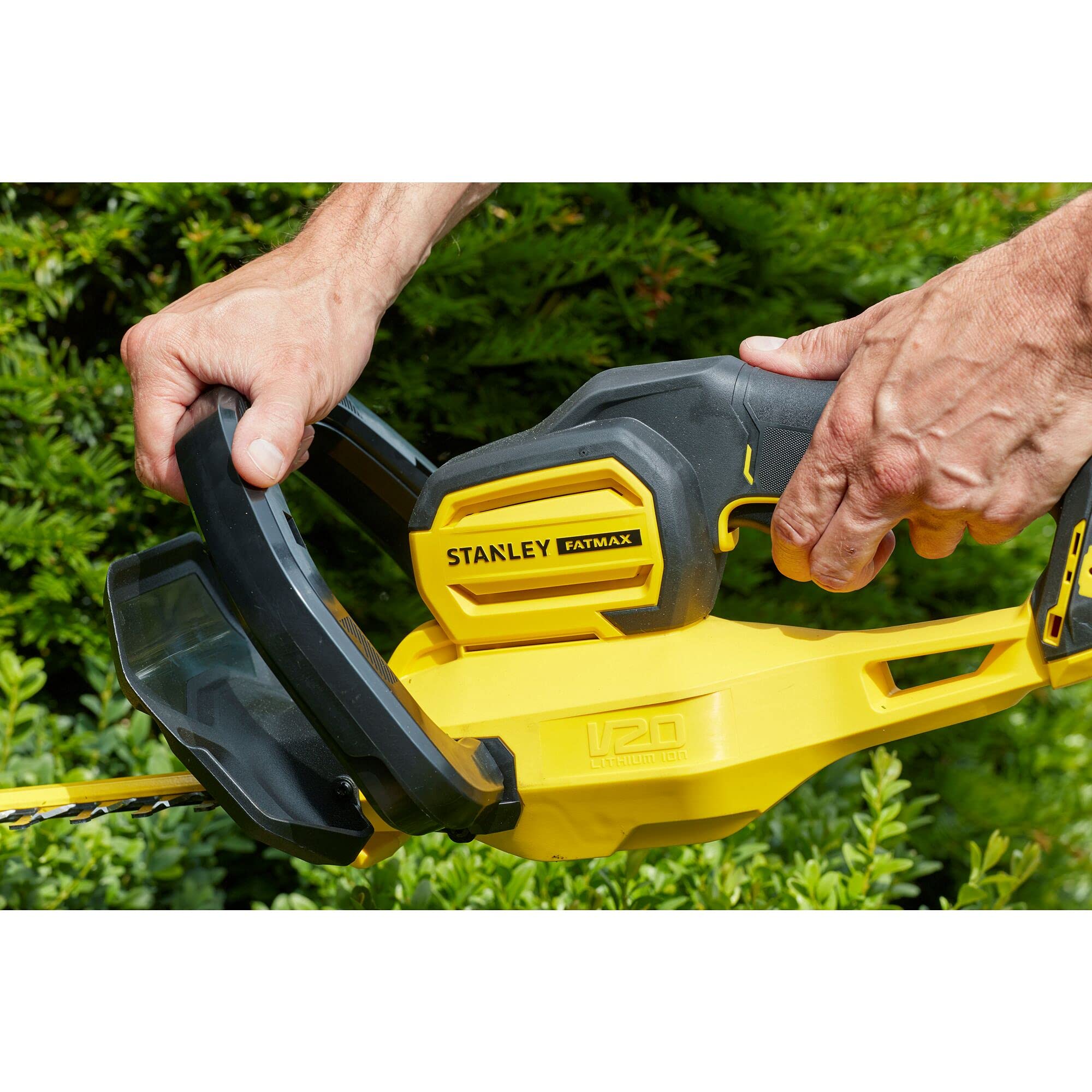STANLEY FATMAX Heckenschere mit Lithium-Akku, Klingenlänge 55 cm, ergonomischer Griff 18 V 4,0 Ah, SFMCHT855M1-QW