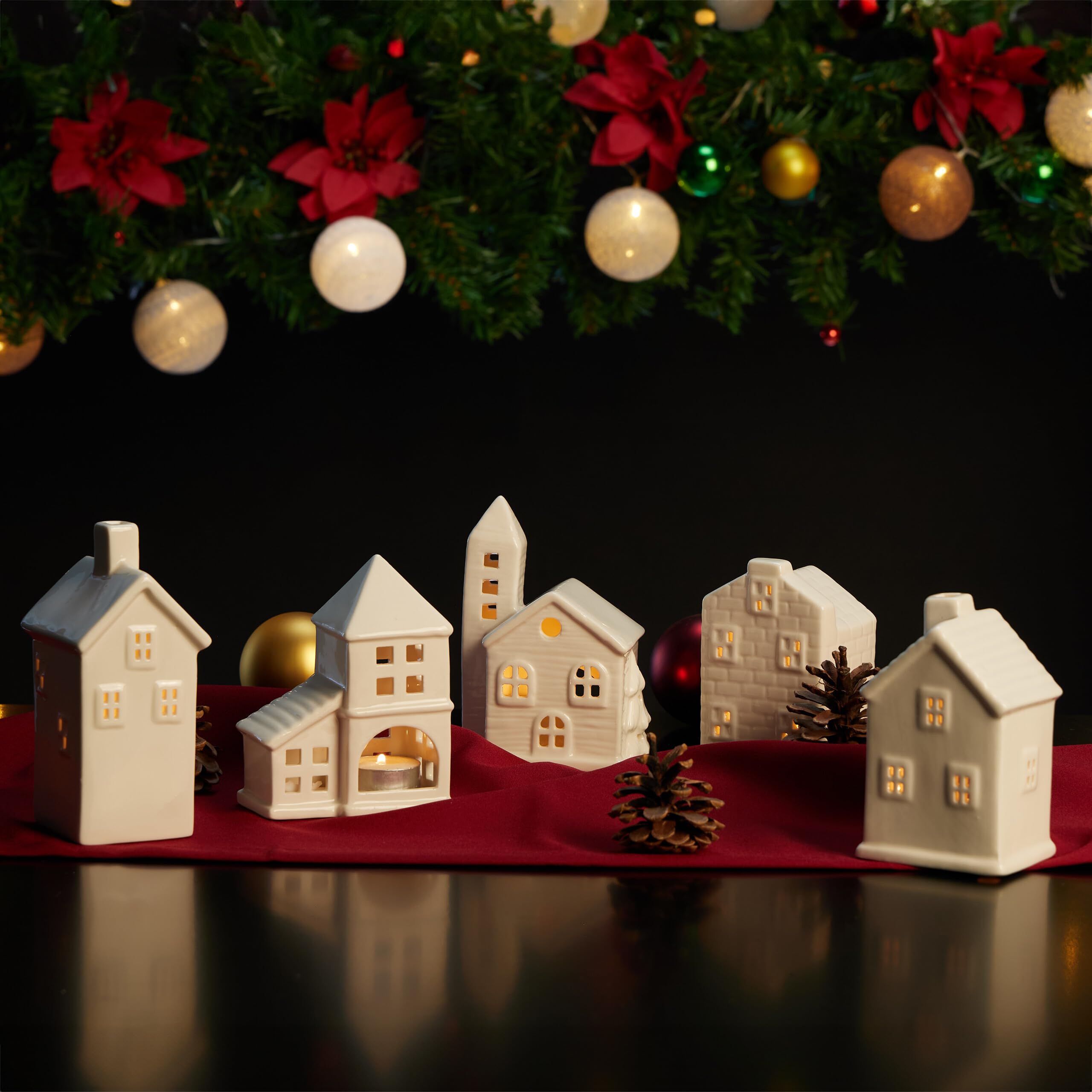Relaxdays Casetta Portacandele in Ceramica, Casa Luminosa Porta-Tealight, per 1 Candelina, HLP: 11 x 7 x 6,5 cm, Bianco
