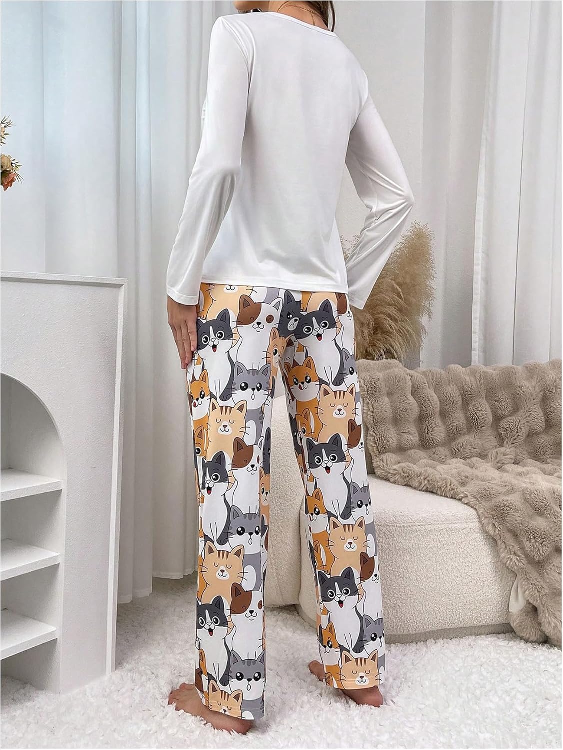 SOLY HUX Women's Cartoon Graphic Pajama Set Cute Cat Print Sleepwear Long Sleeve Tee Tops and Pants Loungewear - Image 2