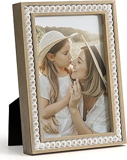 SUMGAR 4x6 Picture Frame 6x4 Photo Frame White Wood Farmhouse Boho Wall Mounted with Shabby Chic Decorative Distressed Pine Beads Decor for Desk Birthday Gifts for Christmas Woman Grandma